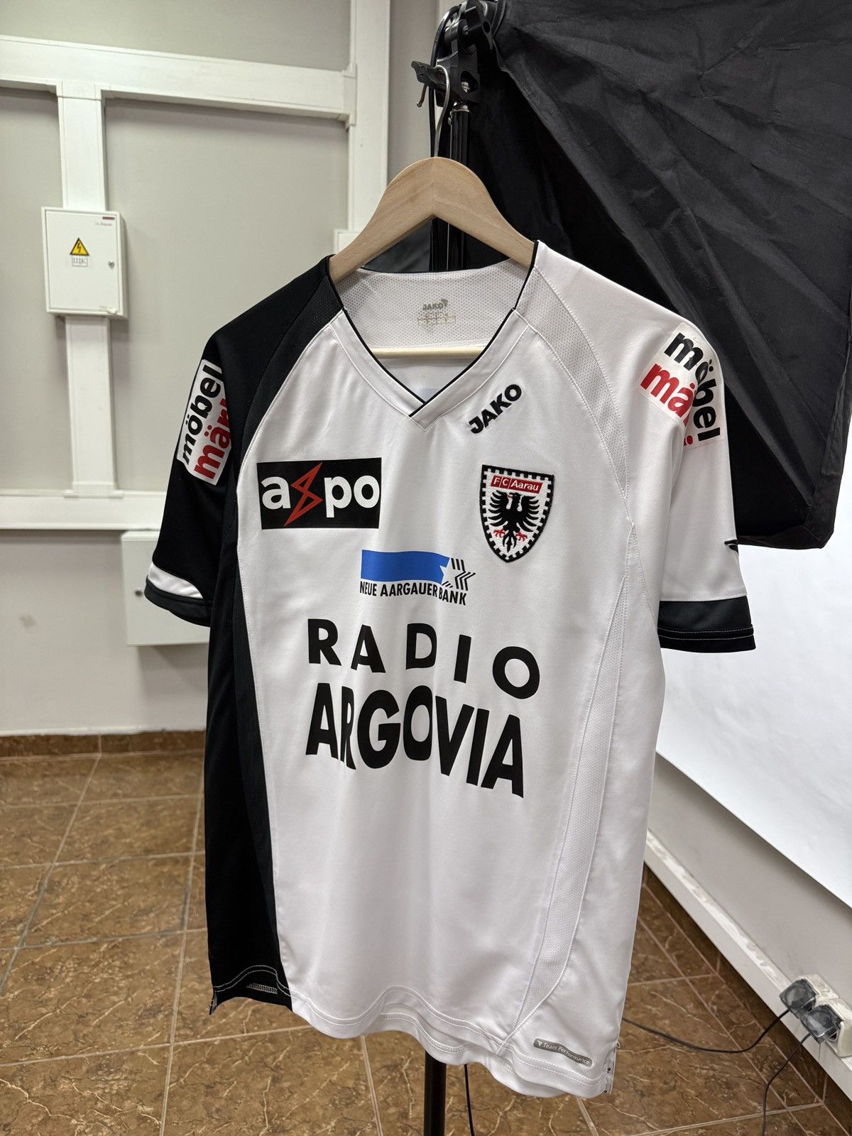 Diadora 🇨🇭Vintage 2006 FC Aarau JAKO Football Home Jersey Switzerland Size US S / EU 44-46 / 1 - 1 Thumbnail
