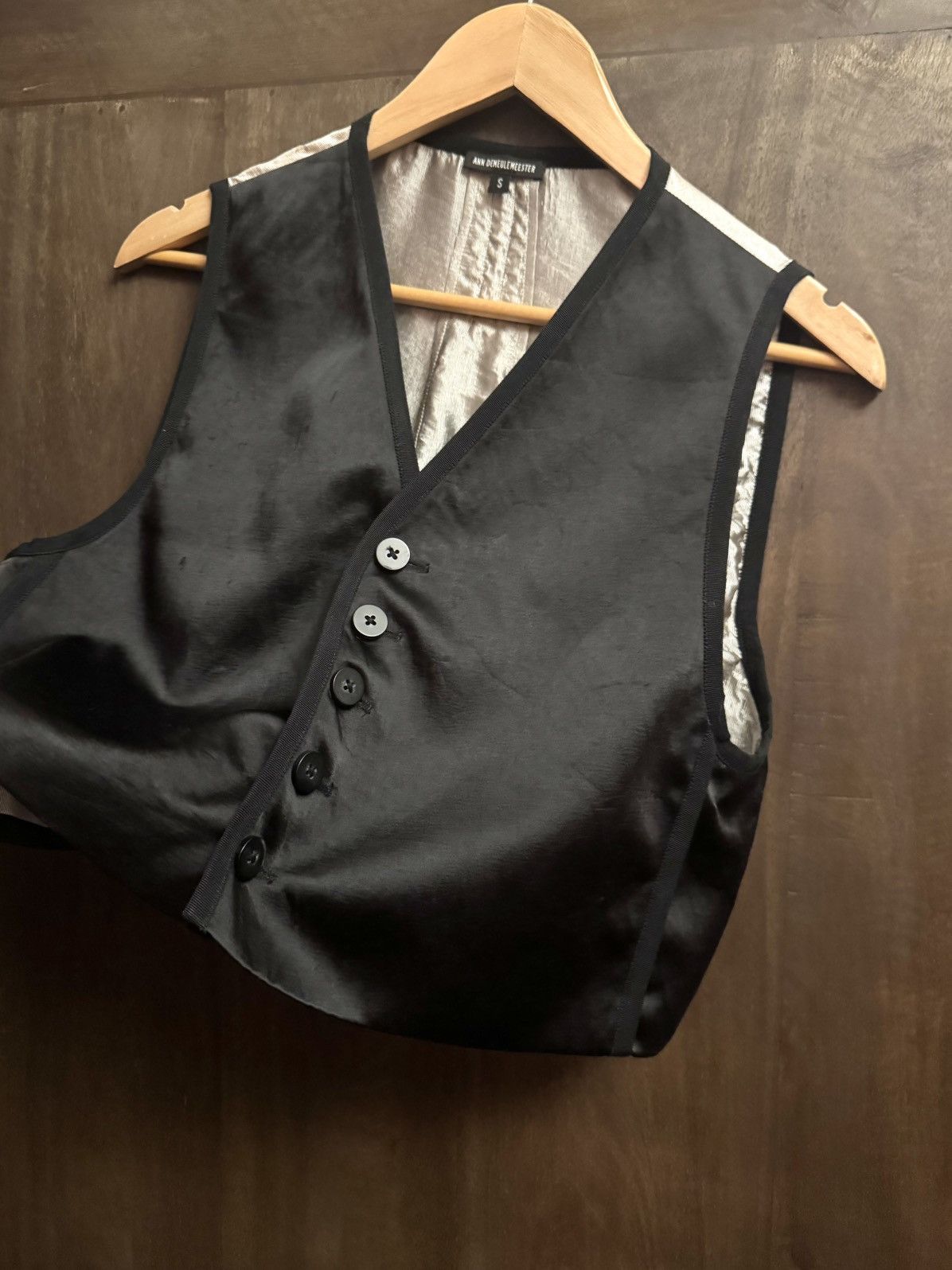 Ann Demeulemeester ann demeulemeester black satin short jacket vest S men Size US S / EU 44-46 / 1 - 6 Thumbnail