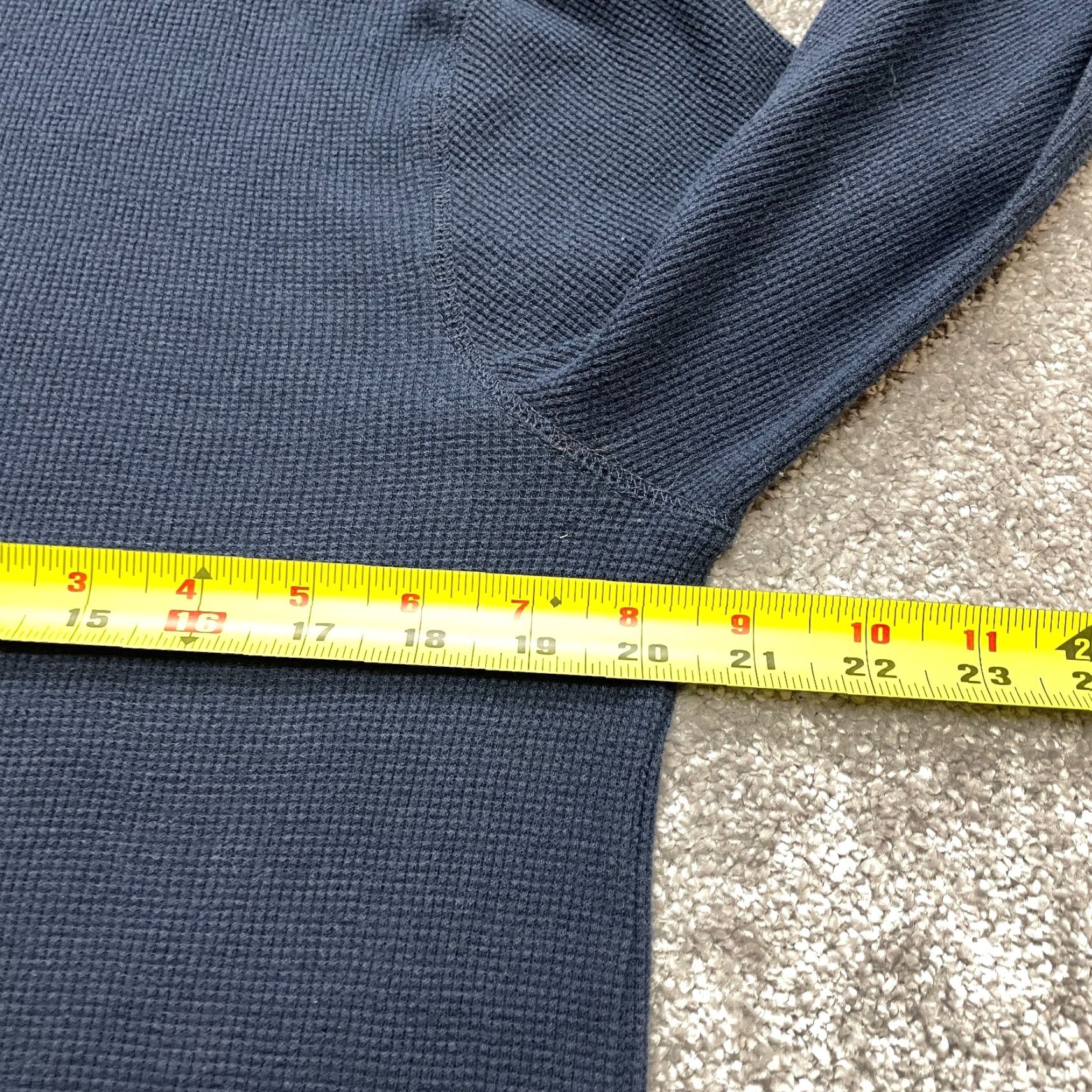 Old Navy Old Navy Shirt Mens L Blue Thermal Core Long Sleeve Crew Basic Size US L / EU 52-54 / 3 - 6 Thumbnail