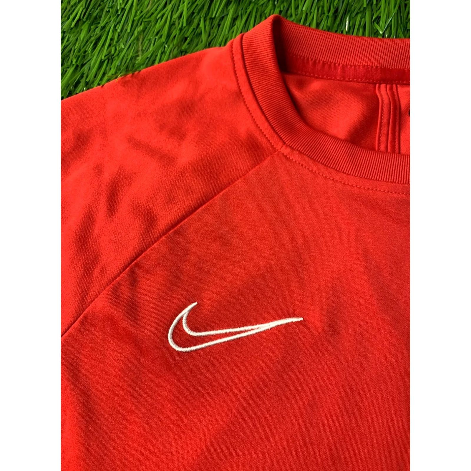 Nike Nike Academy Dri-Fit Men Football Shirt Jersey Tee Size M Medium Red and White Football Mens Shirt Size US M / EU 48-50 / 2 - 3 Thumbnail