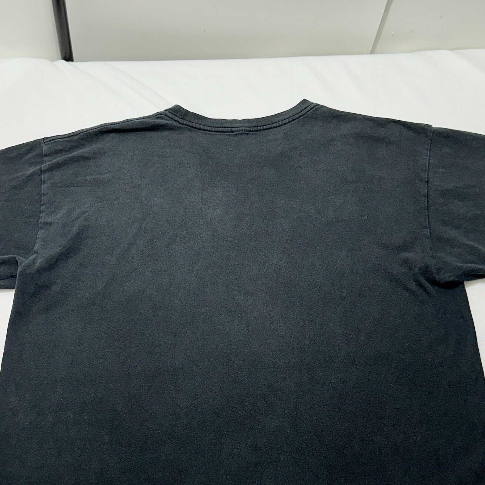 Obey OBEY Large Distressed Graphic T Shirt Star Logo Black Tee Size US L / EU 52-54 / 3 - 11 Thumbnail