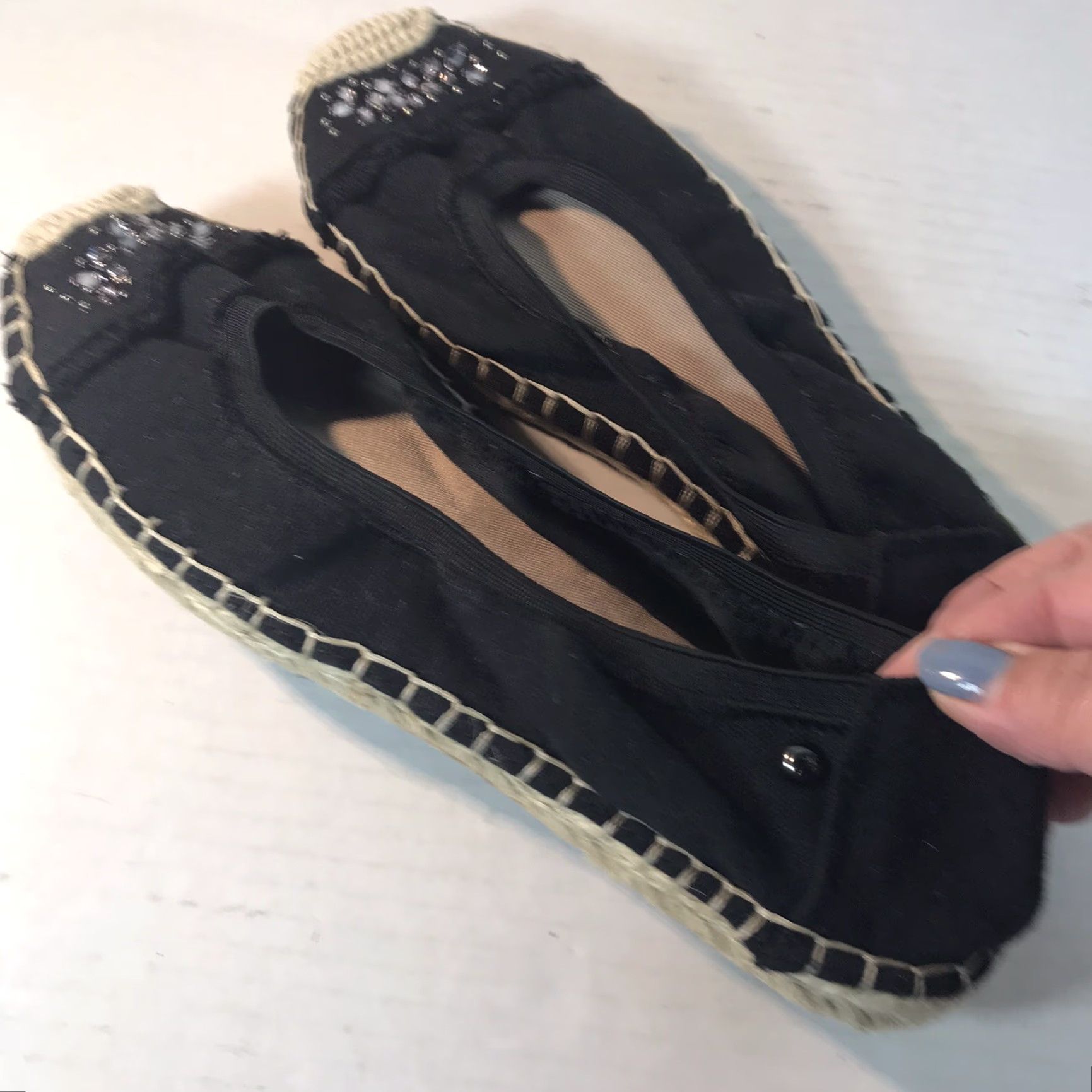 Vintage VINTAGE Simply Vera Vera Wang Flat Slip-On Shoes Women's Size 8M Black Canvas Rhinestone Casual Size US 8 / IT 38 - 2 Thumbnail