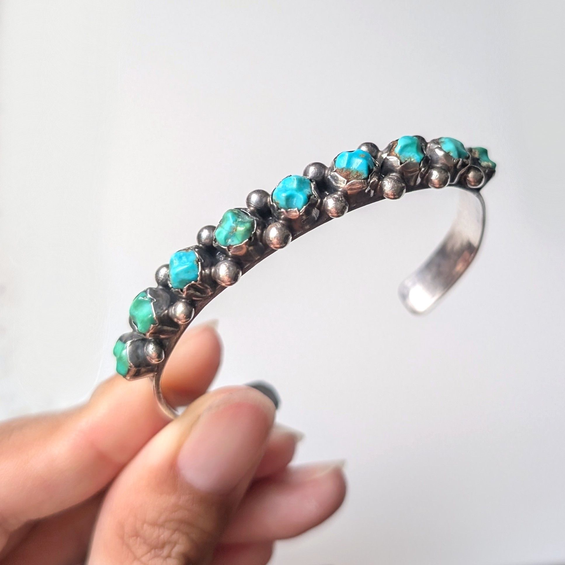Vintage sterling silver cuff bracelet turquoise Native