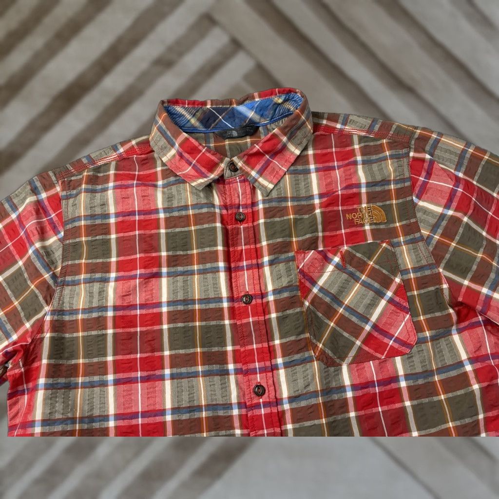 The North Face **The North Face Mens Large Red Plaid Button-Up Outdoor Shirt** User: The North Face Mens Large Red Plaid Button-Up Outdoor Shirt Size US L / EU 52-54 / 3 - 1 Thumbnail