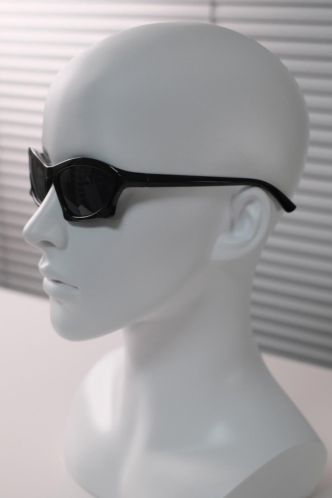 Other Rare Y2k Avant Garde Futuristic Black Sunglasses Unisex OS Size ONE SIZE - 7 Thumbnail