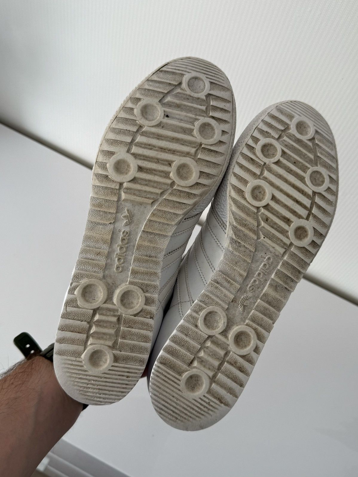 Adidas Vintage Adidas Y2k Samba White Leather Hype Sneakers Size US 11 / EU 44 - 6 Thumbnail