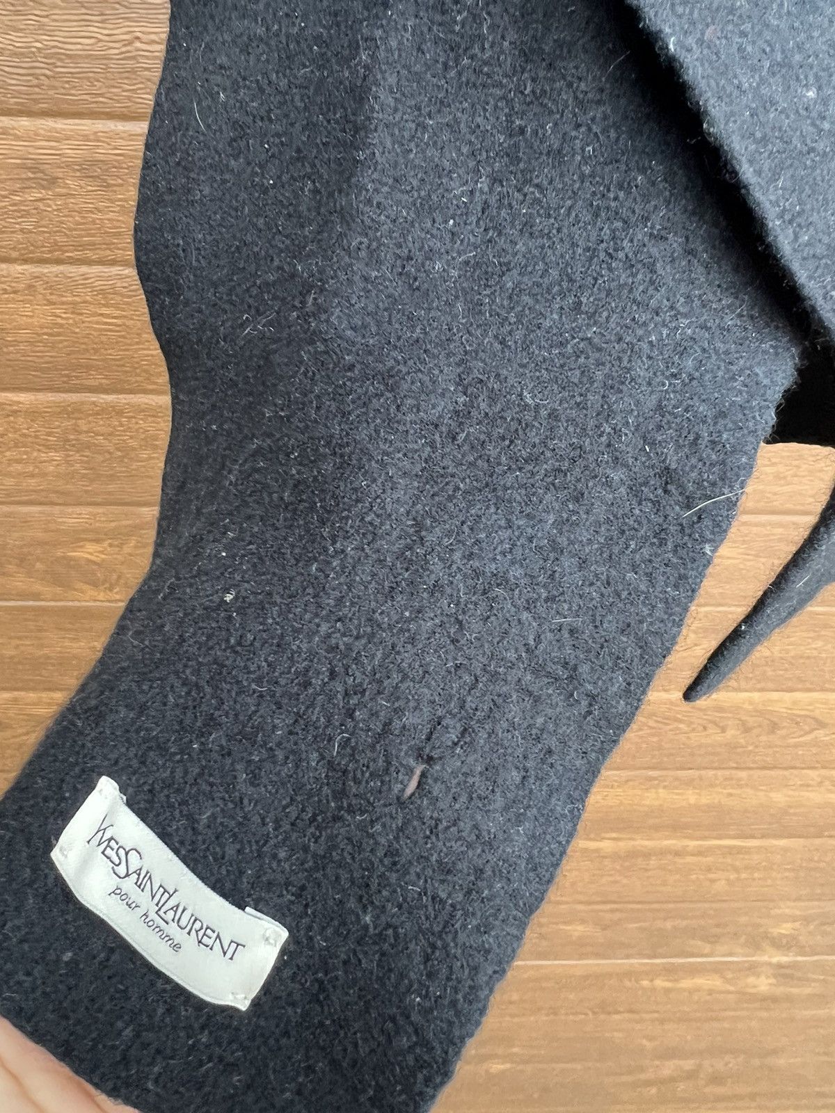 Vintage × Yves Saint Laurent 🐈‍⬛ Yves Saint Laurent Ysl vintage big logo legit scarf Size ONE SIZE - 3 Thumbnail