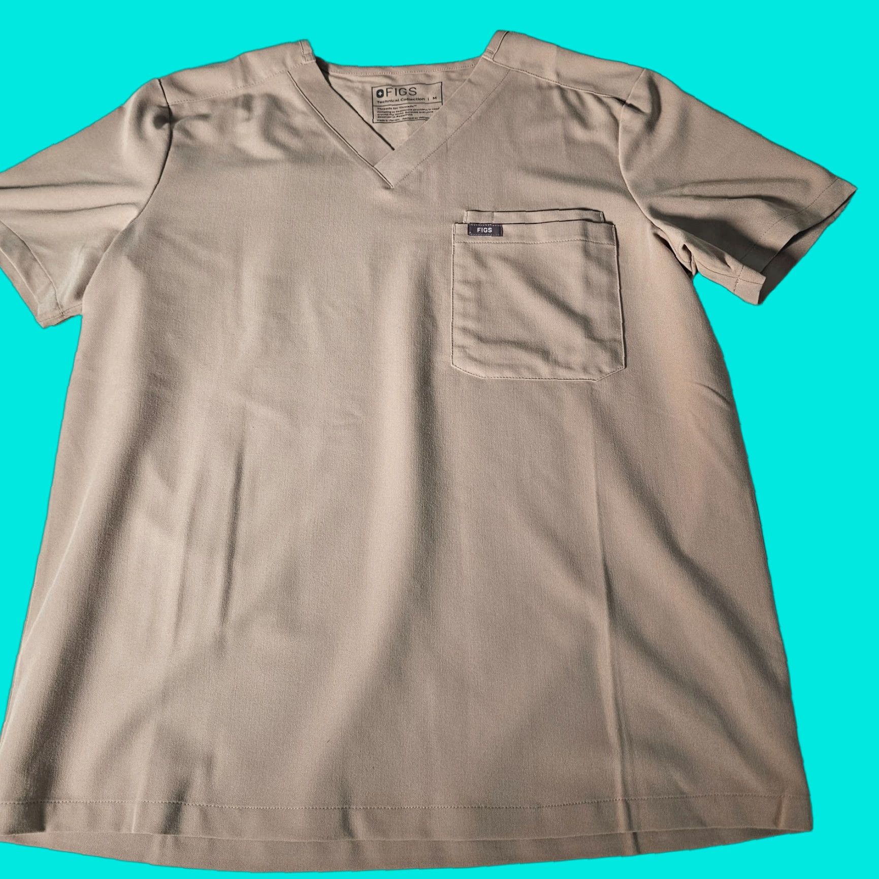 Vintage Figs Technical Scrub Top Size Med Three Pockets Short Sleeve V-Neck Beige Tan Size US M / EU 48-50 / 2 - 1 Thumbnail