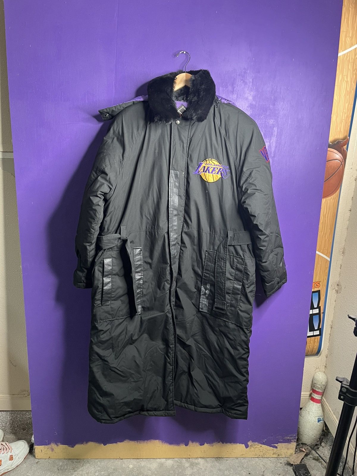NBA × Vintage Vintage 90s Los Angeles lakers puffer trench jacket Size US XL / EU 56 / 4 - 1 Thumbnail