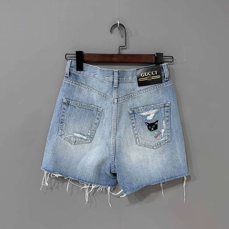 Gucci Gucci Embroidered logo destroys denim shorts 2506-Nextarrow Size 25" / US 0 / IT 36 - 3 Thumbnail