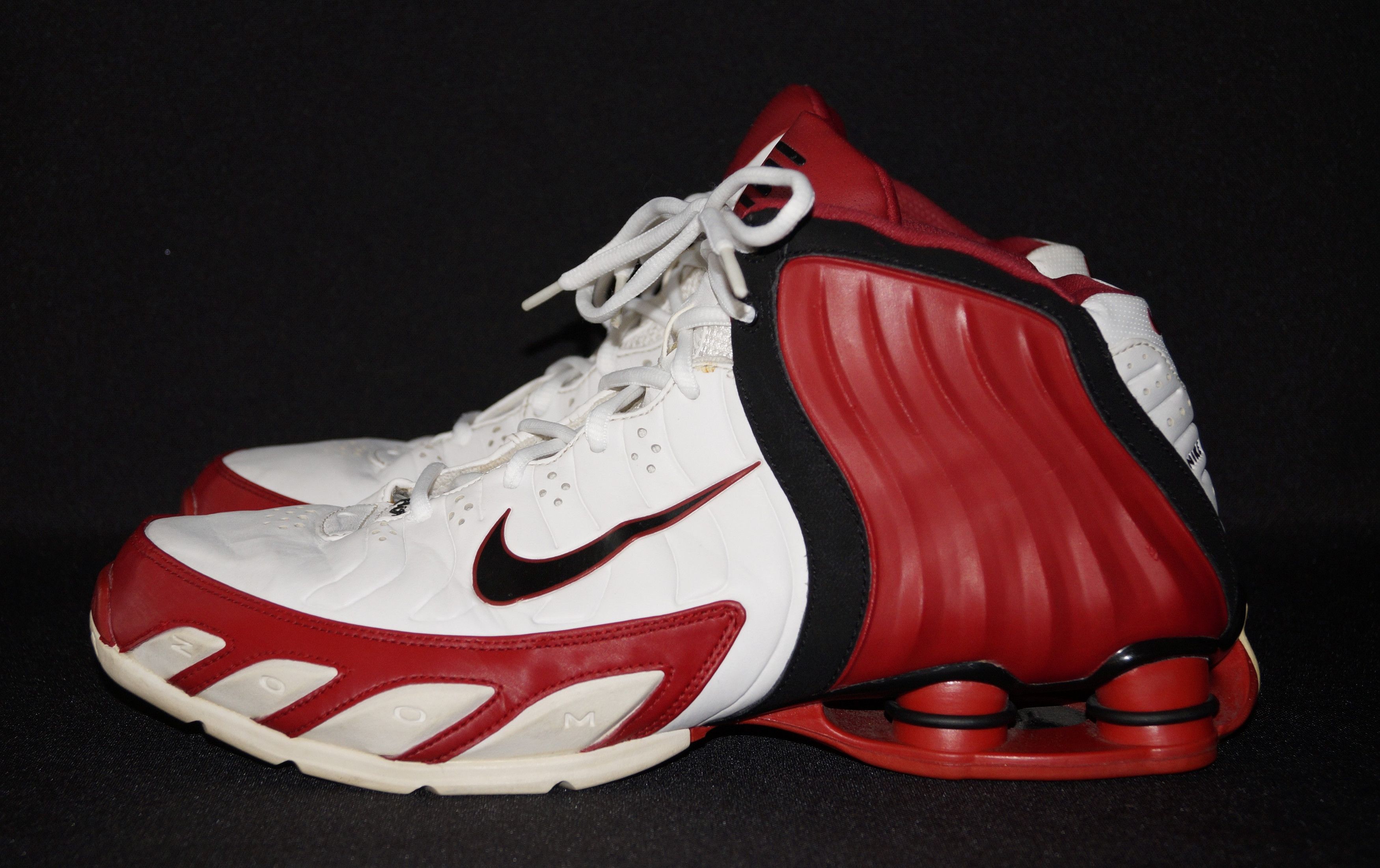 Basketball nike shox shoes best sale