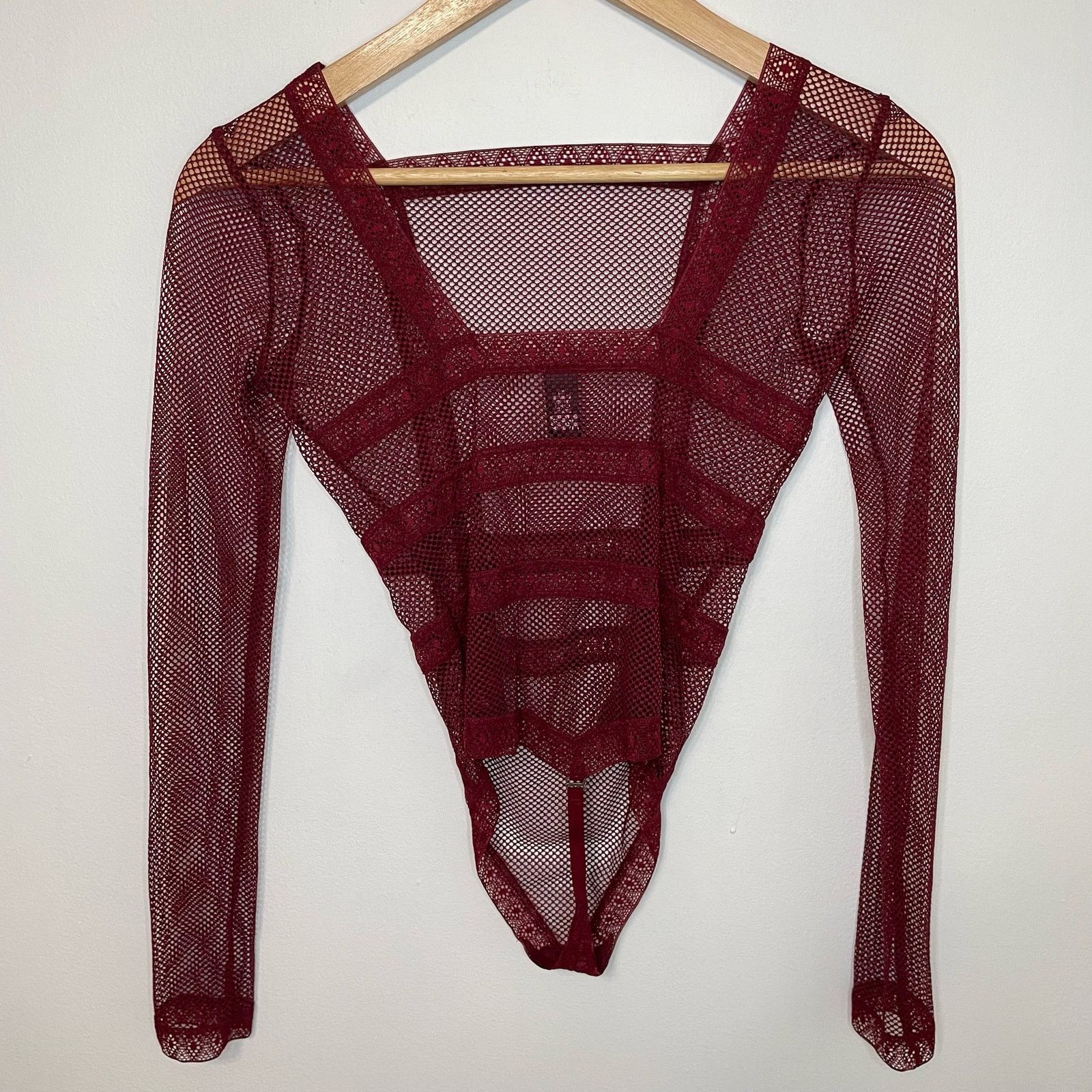 Victoria's Secret Victoria's Secret Red Bodysuit XS Womens Mesh Long Sleeve Size XS / US 0-2 / IT 36-38 - 5 Thumbnail