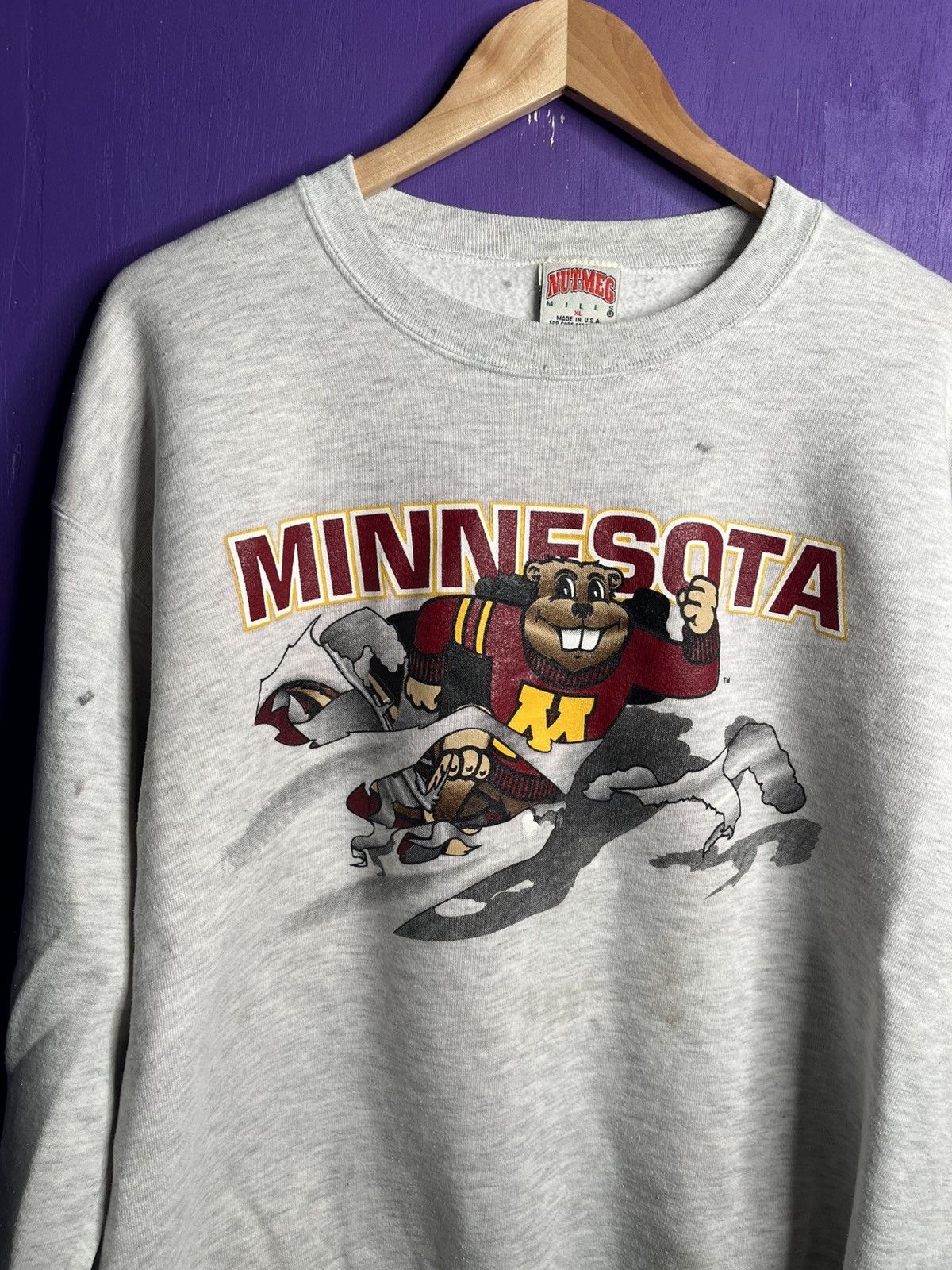 Vintage 90s Nutmeg Minnesota gophers breakthrough crewneck
