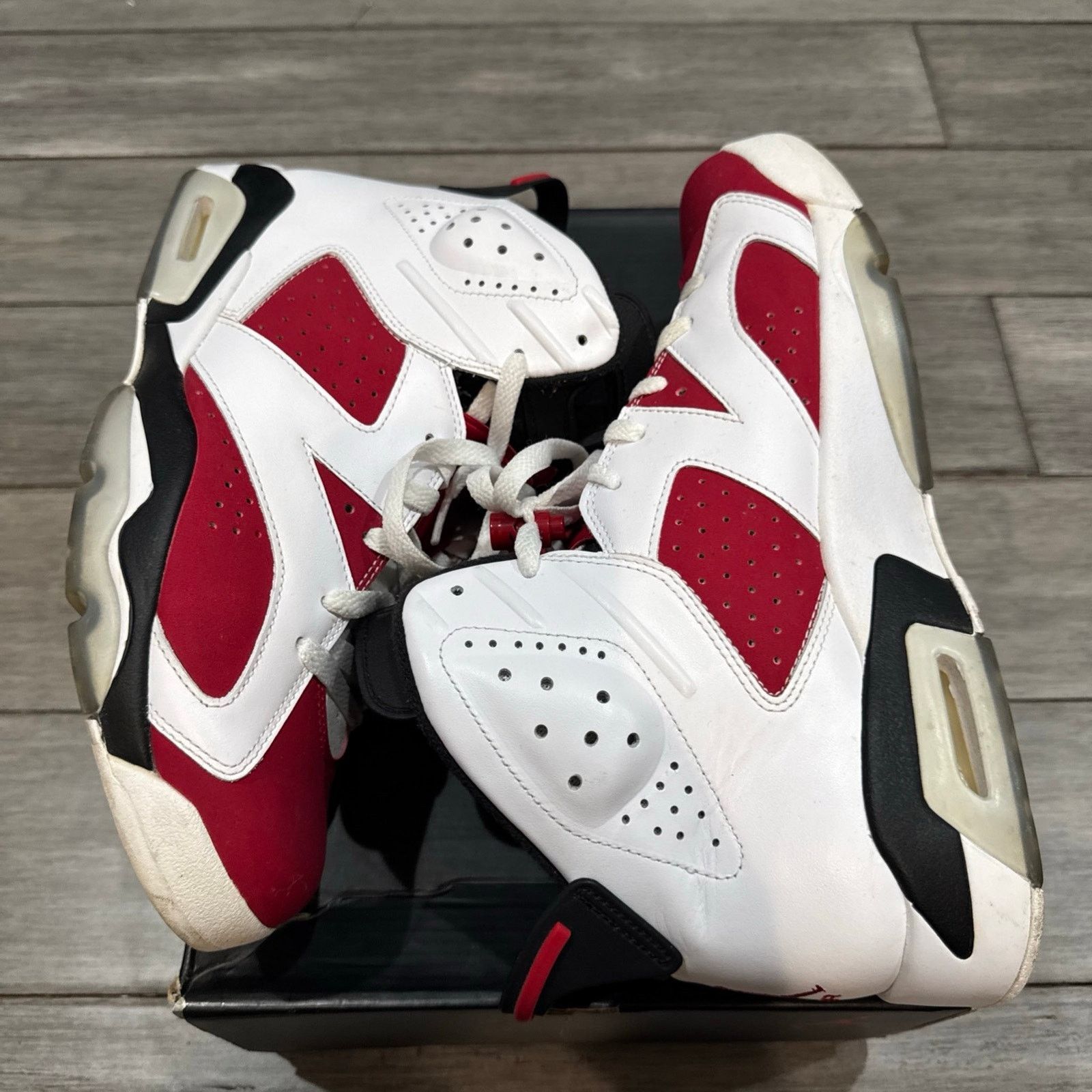 Jordan Brand Jordan 6 “Carmine” Size US 10.5 / EU 43-44 - 2 Thumbnail