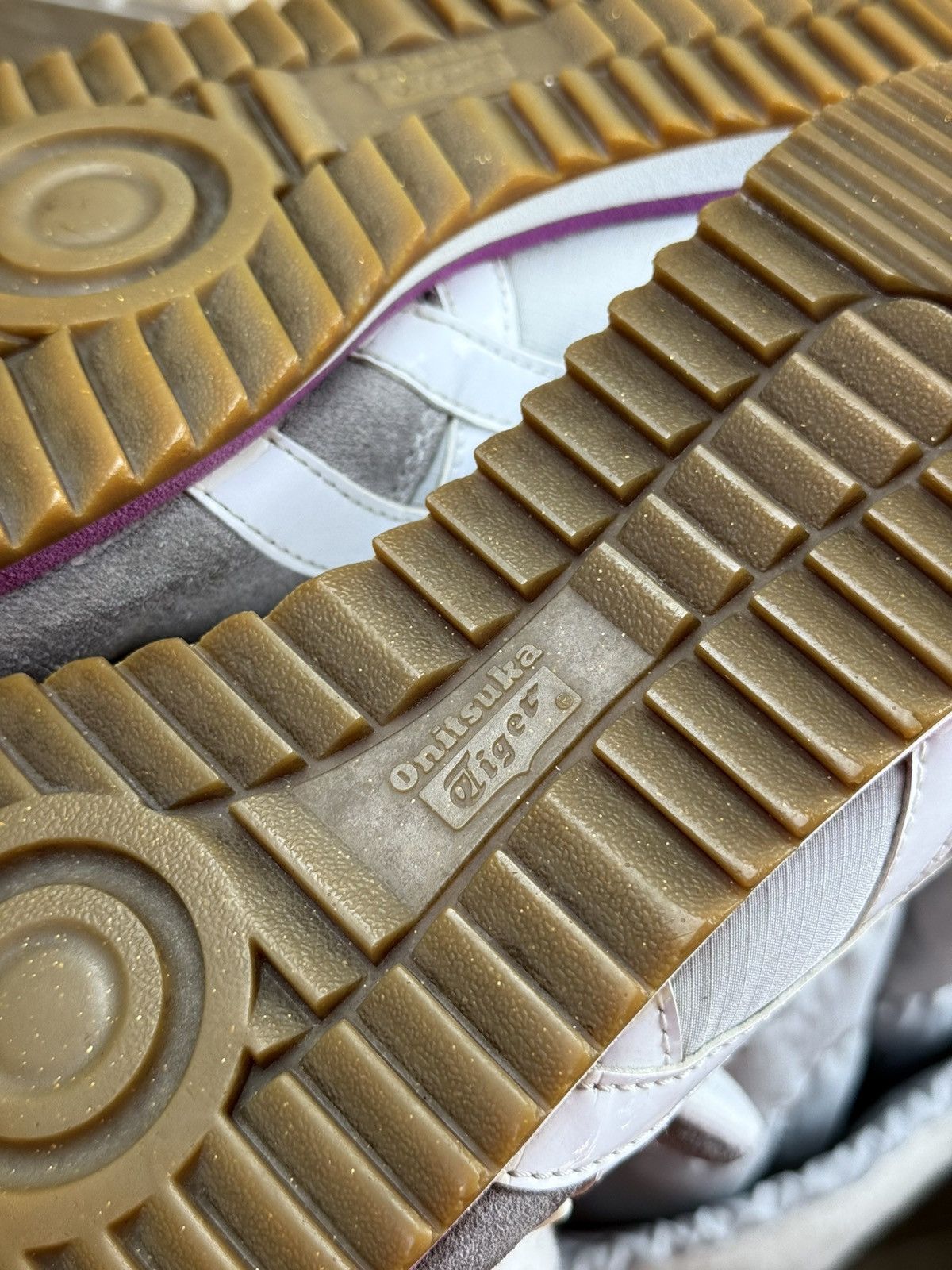 Onitsuka Tiger Womans Asics Onitsuka Tiger Faux Fur Y2K Gray Snow Boots Size US 10 / IT 40 - 15 Thumbnail