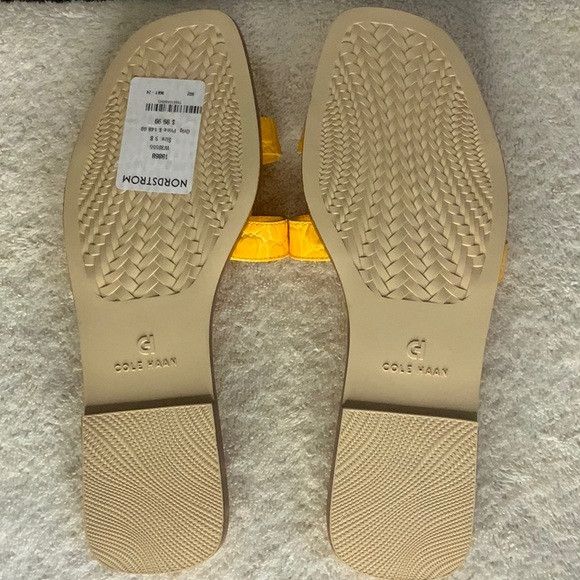 Cole Haan NIB Cole Haan Slide Sandal in Saffron Leather (sz 9B) Size US 9 / IT 39 - 7 Thumbnail