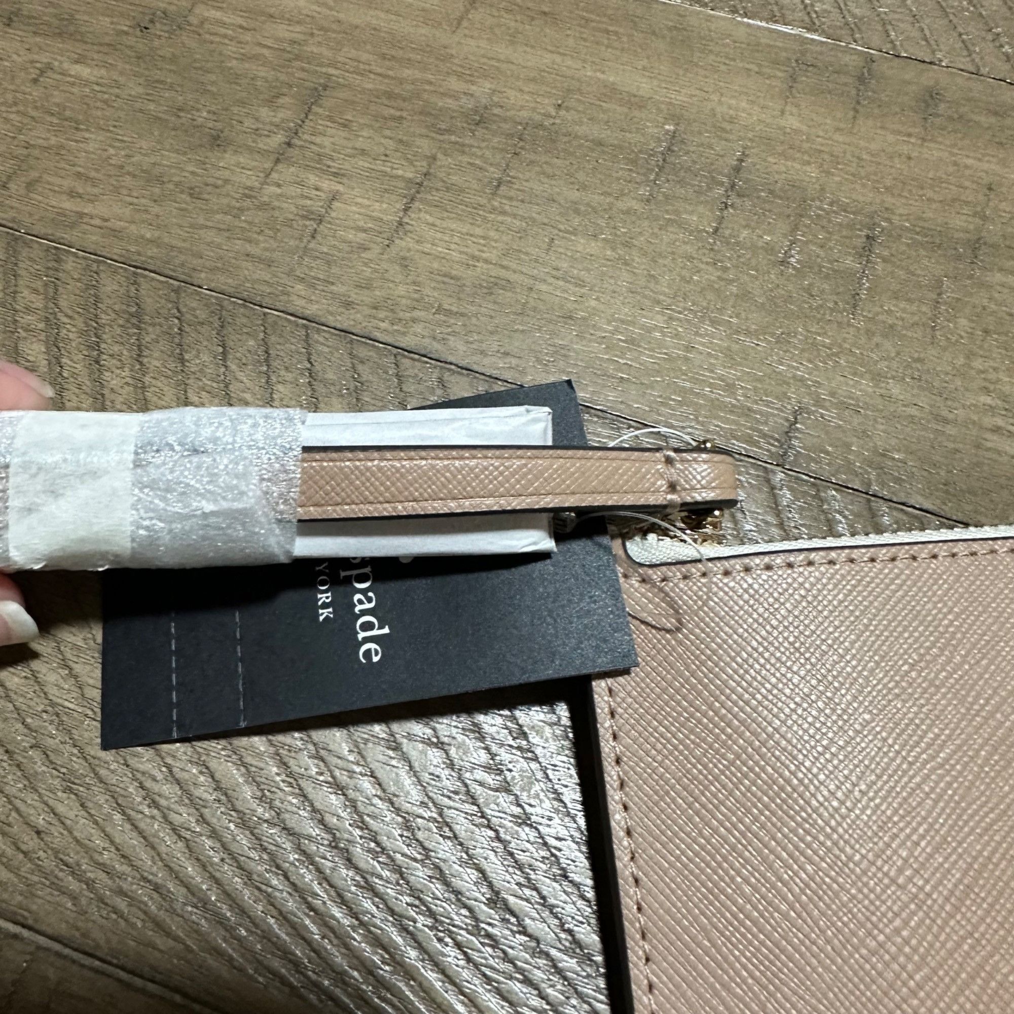 Kate Spade NWT Kate Spade Lucy Small L-Zip wristlet Toasted Hazelnut Size ONE SIZE - 7 Thumbnail