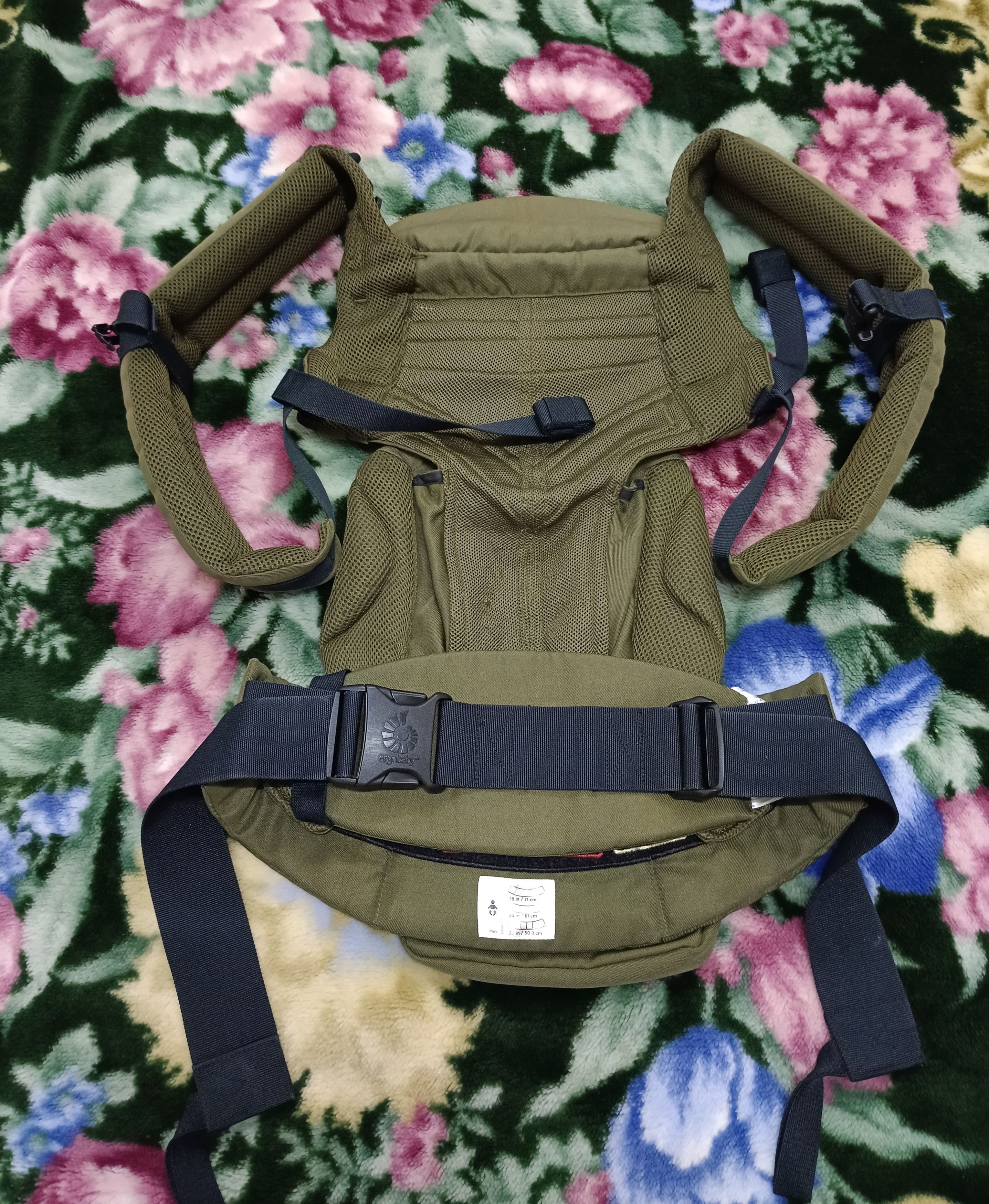 Japanese Brand Ergobaby Omni 360 Cool Air Carrier Baby Size ONE SIZE - 4 Thumbnail