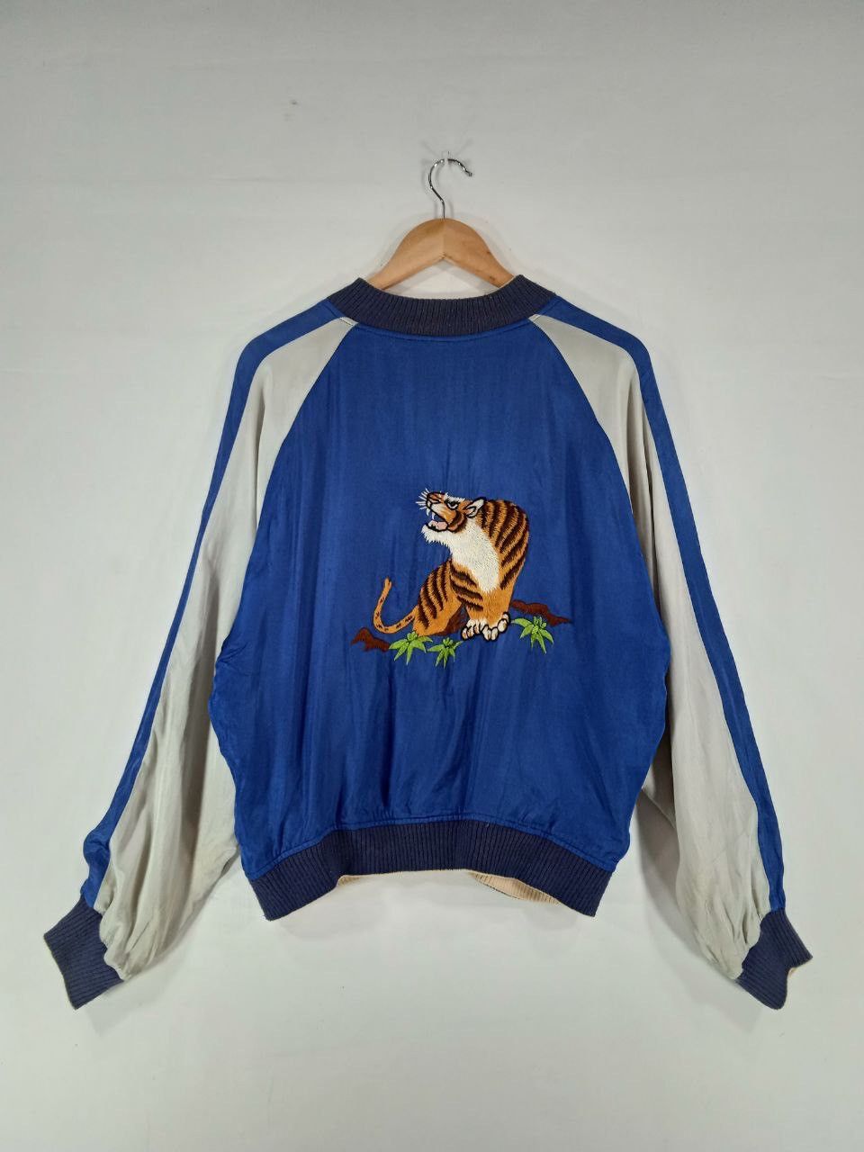 Warehouse Vintage Sukajan Okinawa 1953 Warehouse Rare design Size US M / EU 48-50 / 2 - 4 Thumbnail