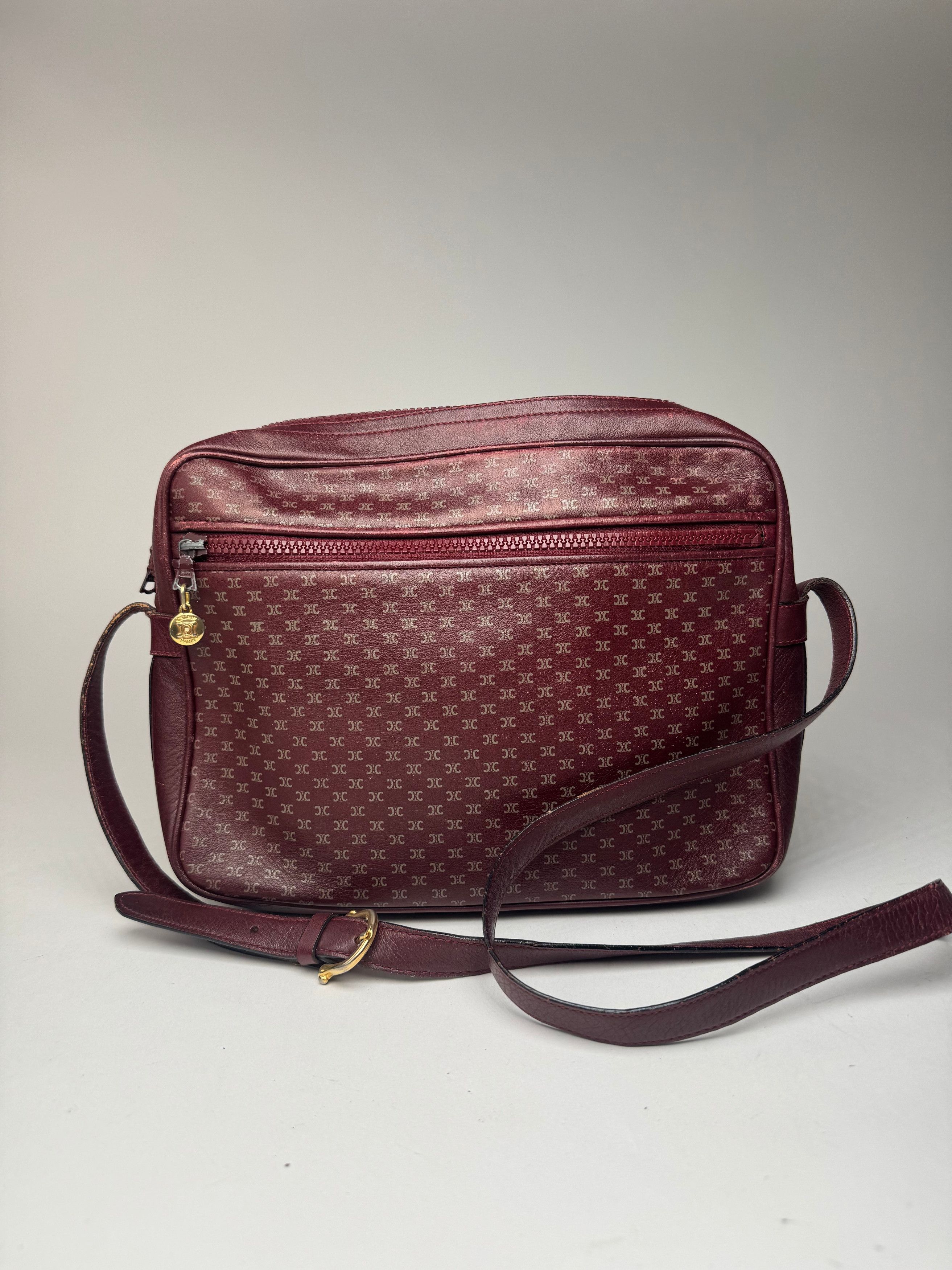 Celine Vintage Triomphe Monogramm Leather Bag purple Size ONE SIZE - 1 Thumbnail
