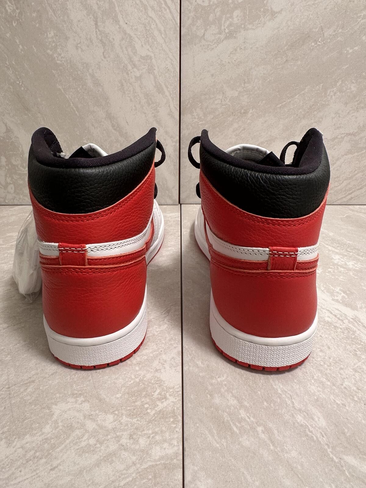 Jordan Brand Nike Air Jordan 1 Retro High OG Heritage Chicago sneakers 9 Size US 9 / EU 42 - 8 Thumbnail