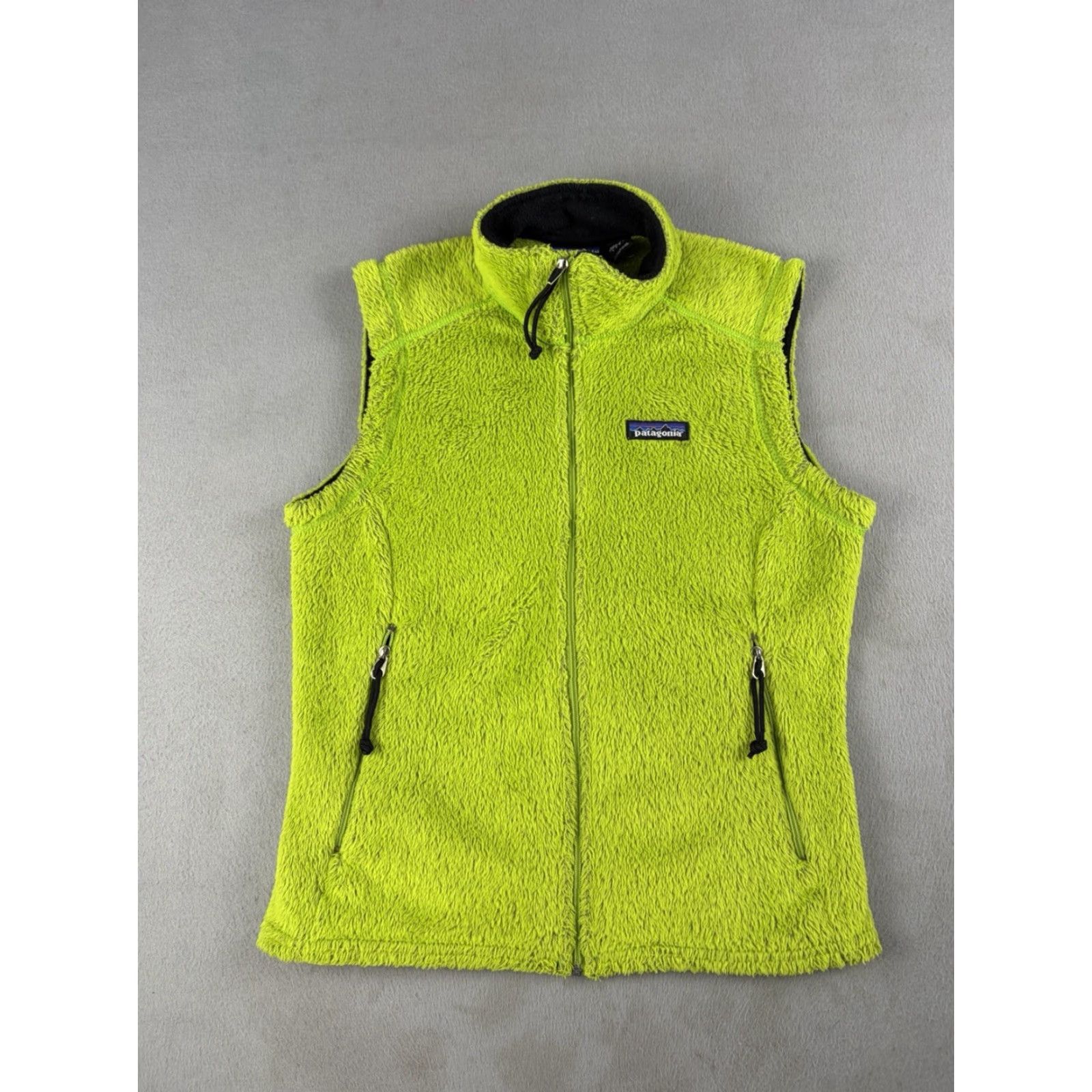 Patagonia VINTAGE Patagonia Regulator Fleece Vest Women’s Medium Green Full Zip USA Vest Women’s Medium Green Full Zip USA Size M / US 6-8 / IT 42-44 - 2 Thumbnail