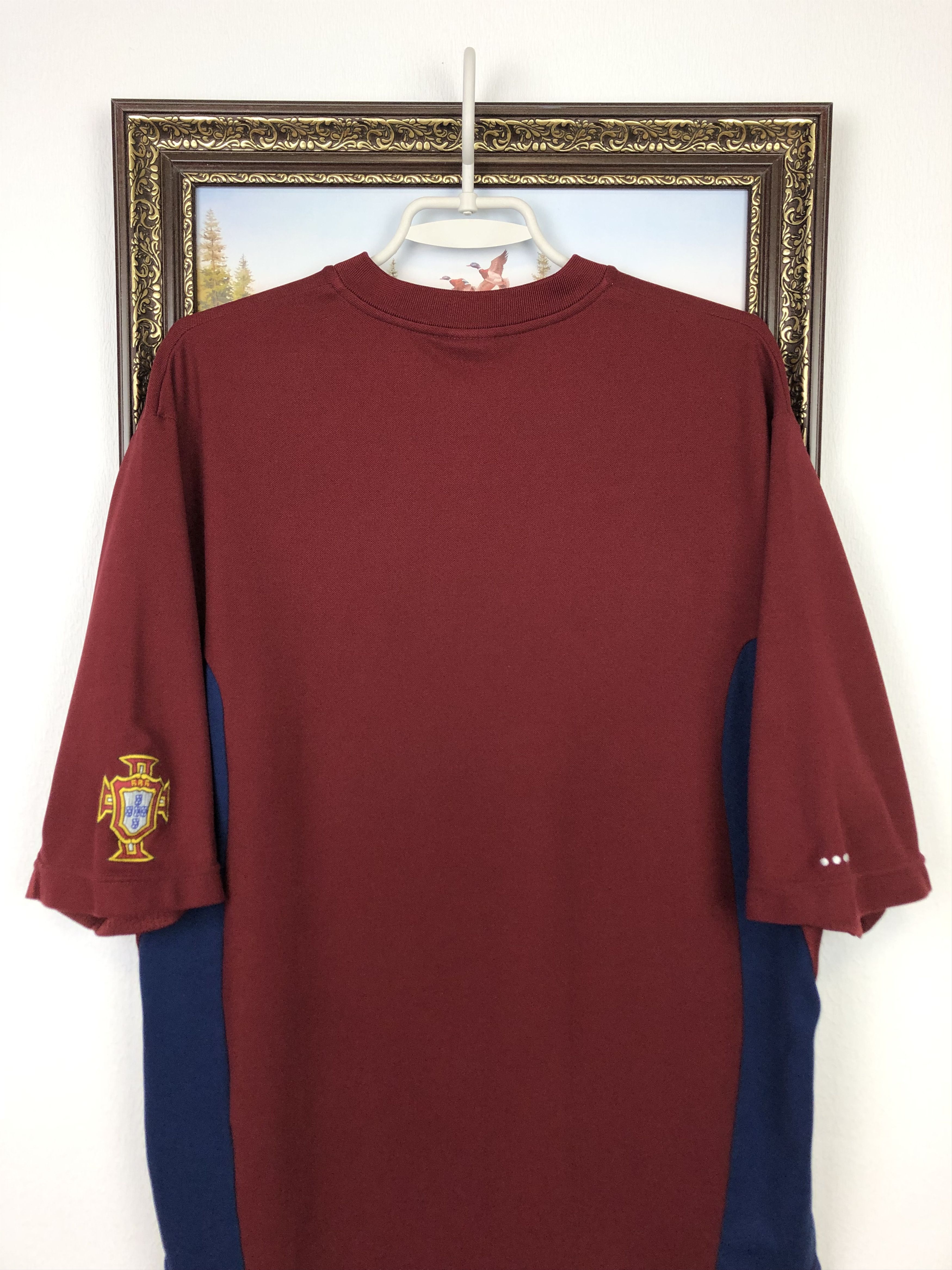 Nike Vintage Nike Portugal Football Shirt Soccer National Tee Size US L / EU 52-54 / 3 - 14 Thumbnail