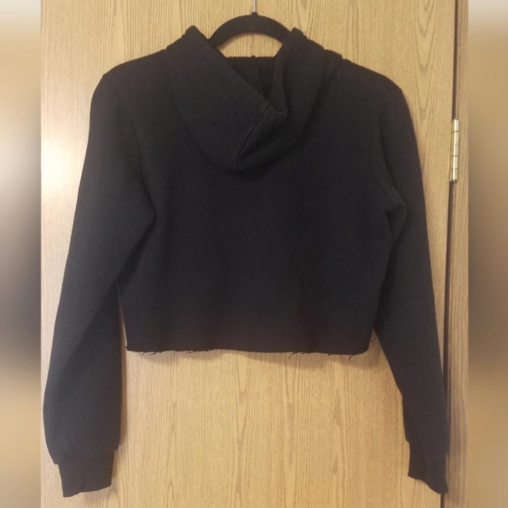 Designer Brandy Melville Black Hoodie Crop Top Size ONE SIZE - 2 Thumbnail