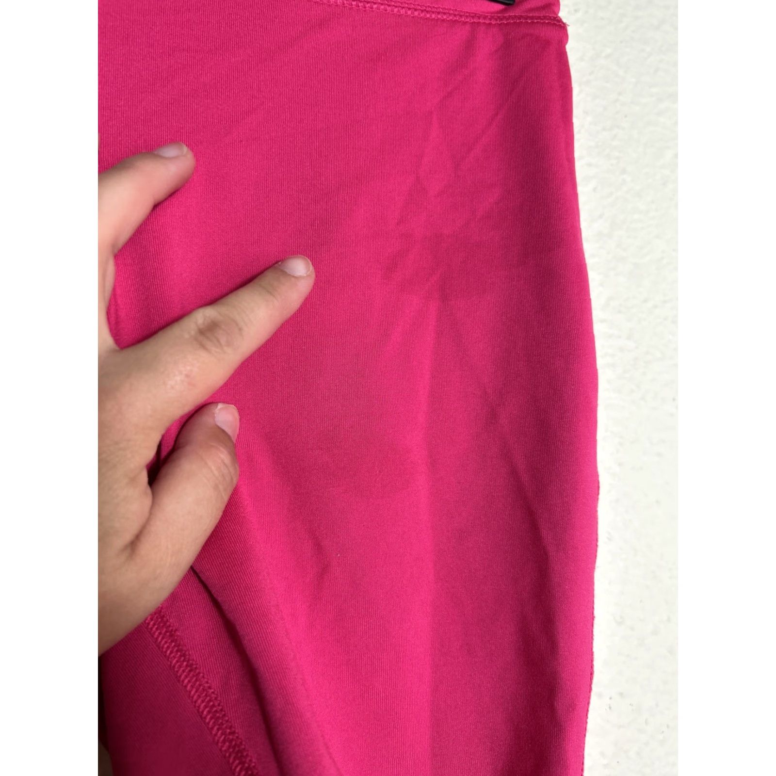 Pinko Columbia Women’s L Cycling Shorts Omni Shade Pink 28x10 Activewear Womens Size 36" / US 14 / IT 50 - 4 Thumbnail
