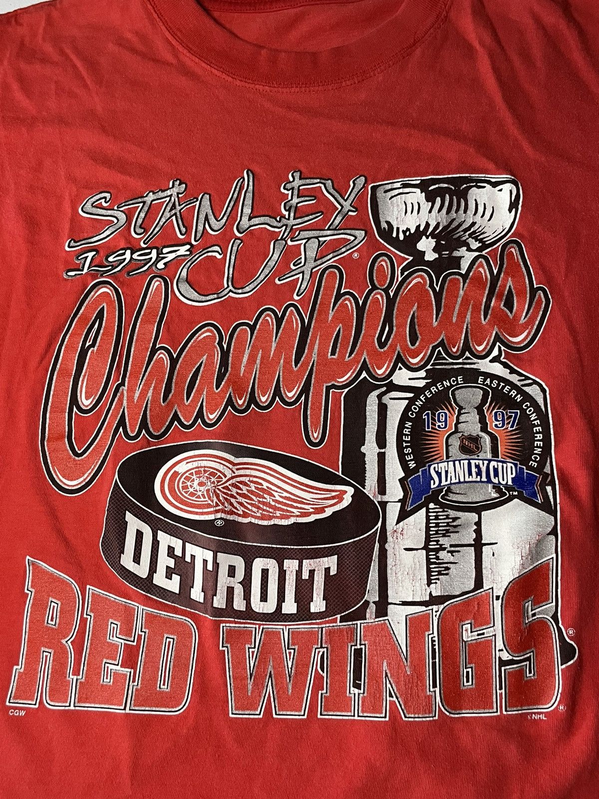 NHL Vintage Detroit Red Wings 1997 Stanley Cup Champions Tshirt Size US M / EU 48-50 / 2 - 2 Thumbnail