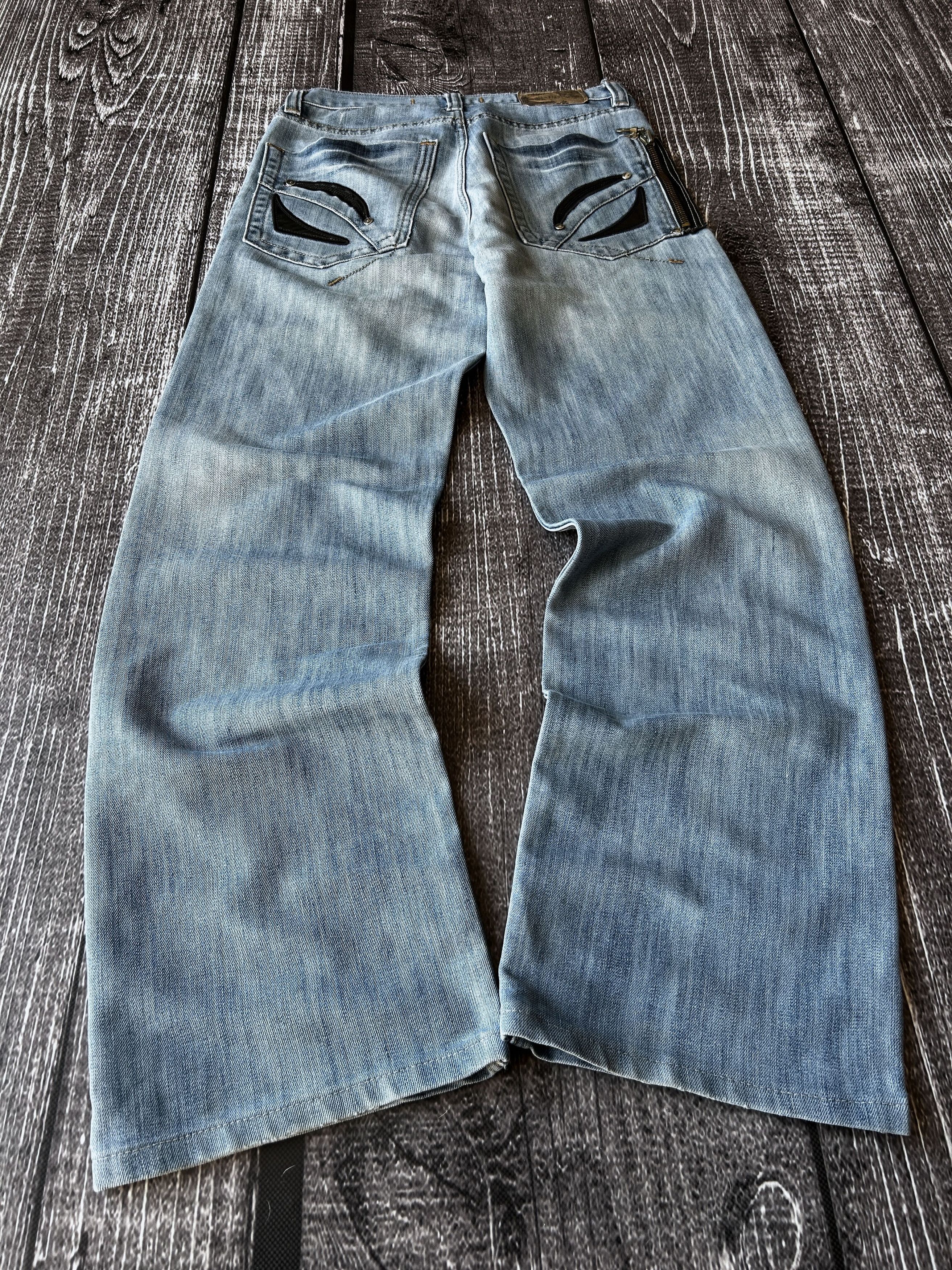 Vintage Light Wash Wide Leg Zip Pocket Baggy Denim Jeans Y2K Style Size US 30 / EU 46 - 2 Thumbnail