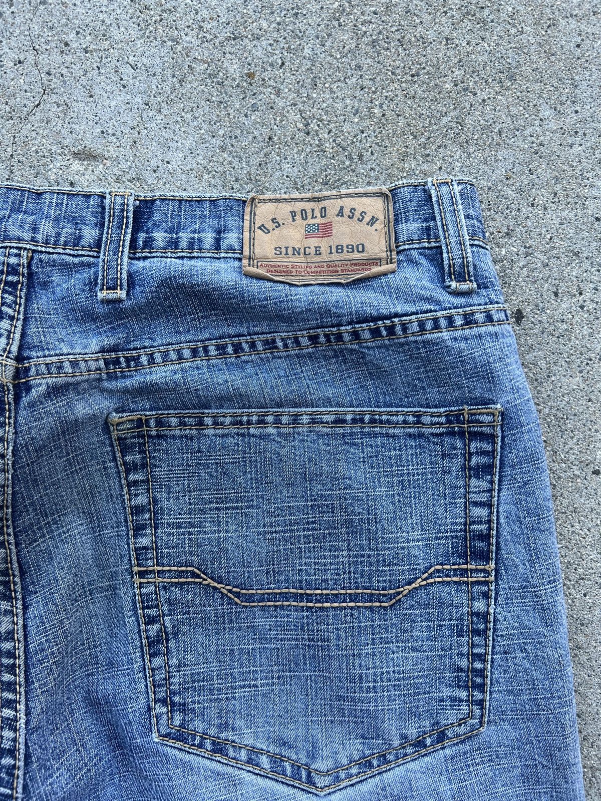 U.S. Polo Assn. Vintage US Polo Assn. Med. Indigo Relaxed Fit Jeans Sz 36x30 Size US 36 / EU 52 - 4 Thumbnail