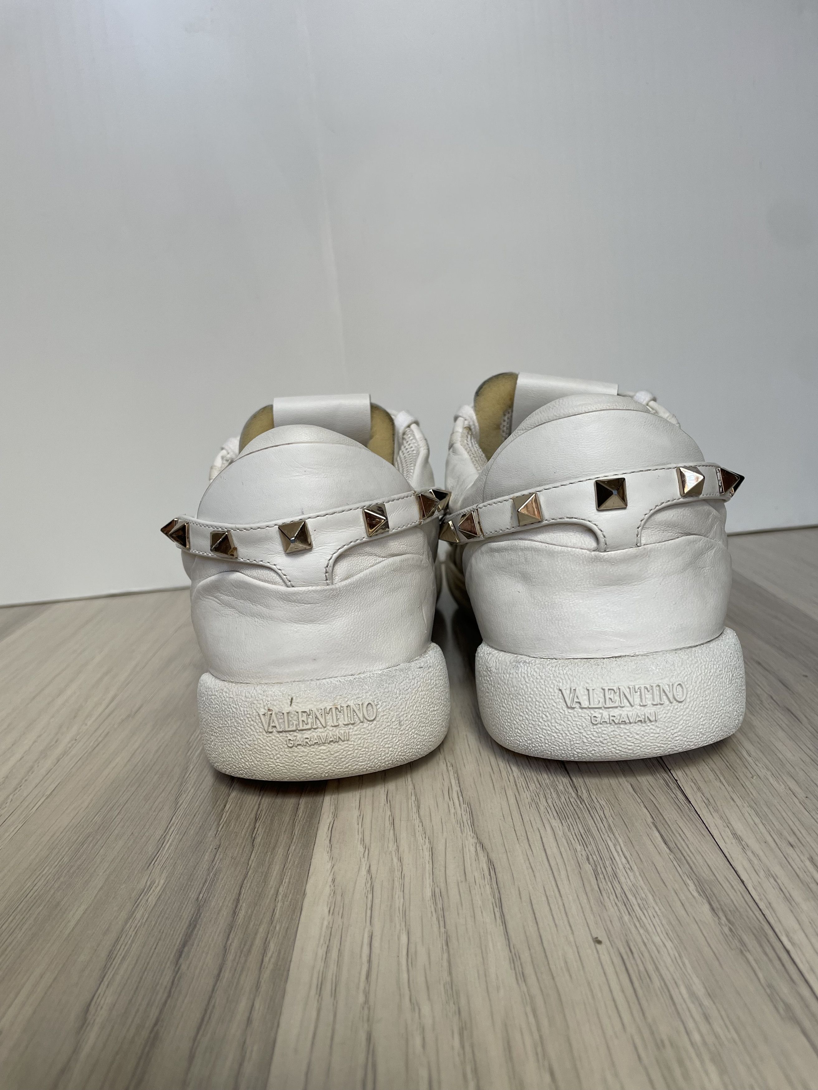 Valentino Valentino Garavani leather studs sneakers Size US 11 / IT 41 - 4 Thumbnail