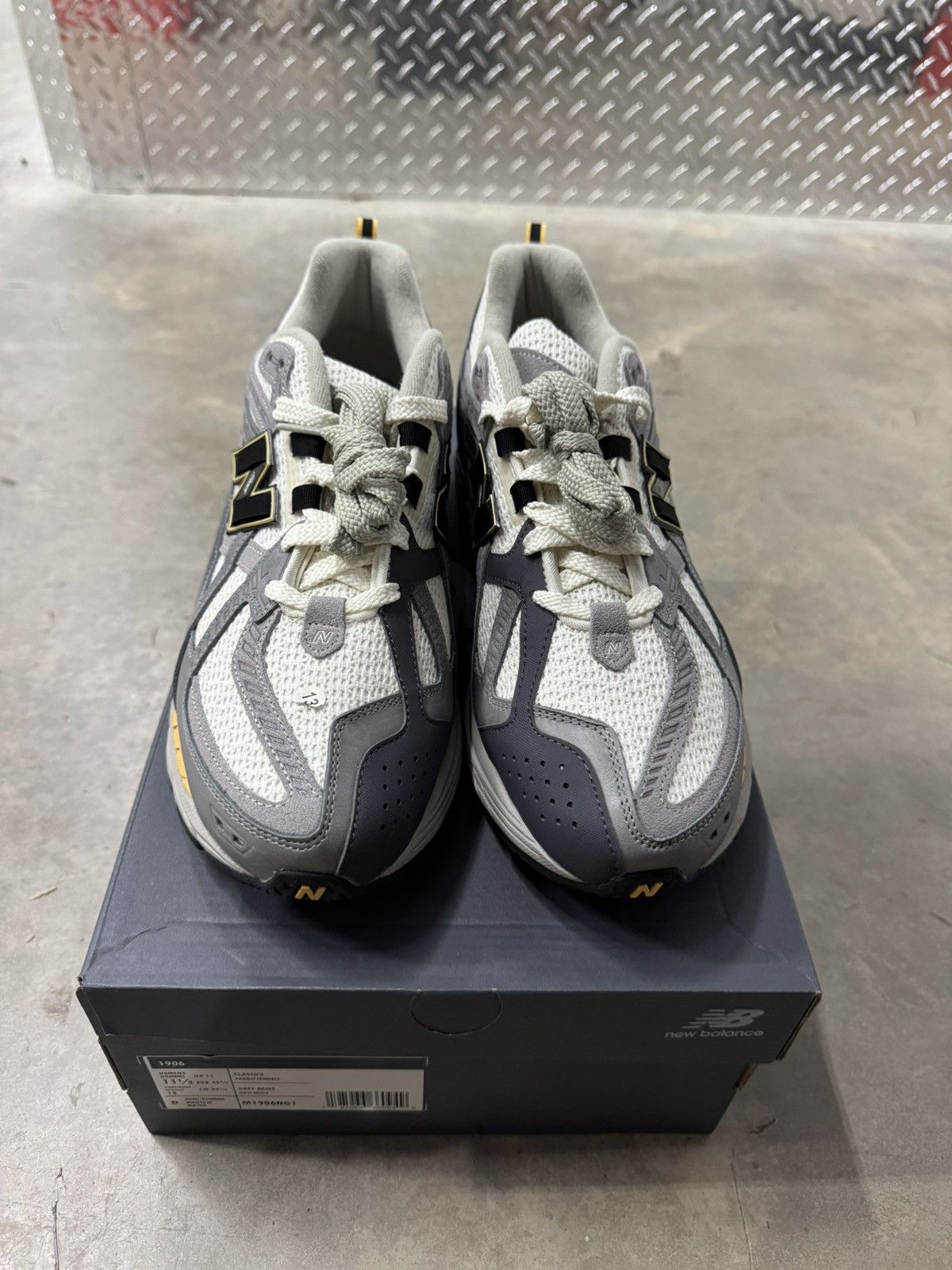 New Balance New Balance 1906U The Whittaker Group Sand Dune Size 11.5 Size US 11.5 / EU 44-45 - 4 Thumbnail