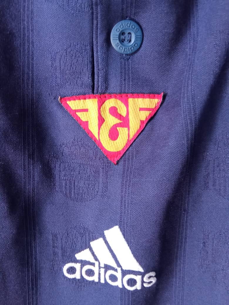 Adidas Vintage 1999 Adidas Spain jersey Y2K blokecore football Size US M / EU 48-50 / 2 - 5 Thumbnail