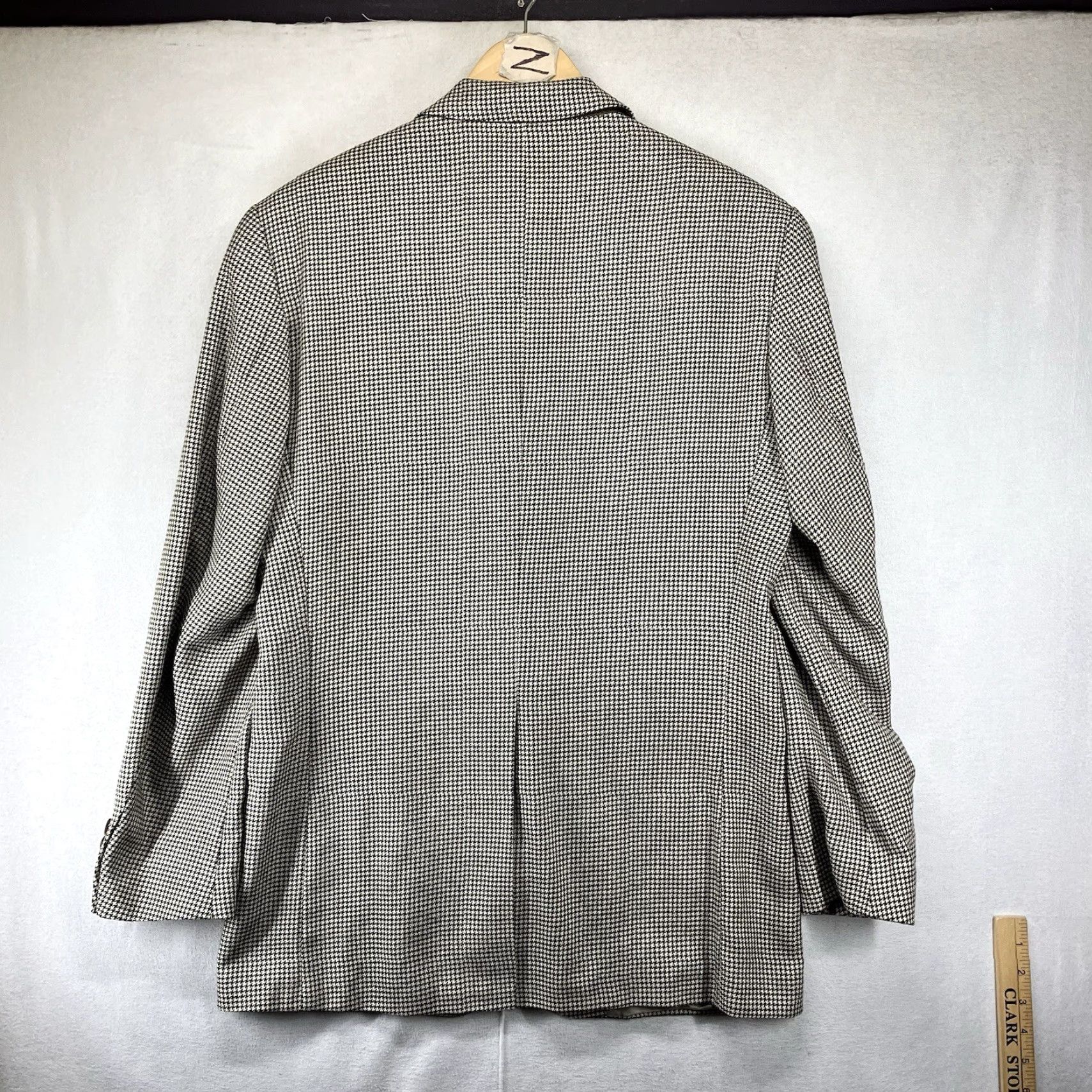 Ralph Lauren VINTAGE Ralph Lauren Polo University Club Blazer Men’s 39 Silk Wool Houndstooth Tan Single-Breasted 2-Button Notch Lapel College Preppy 90s Canada Men Size US L / EU 52-54 / 3 - 2 Thumbnail