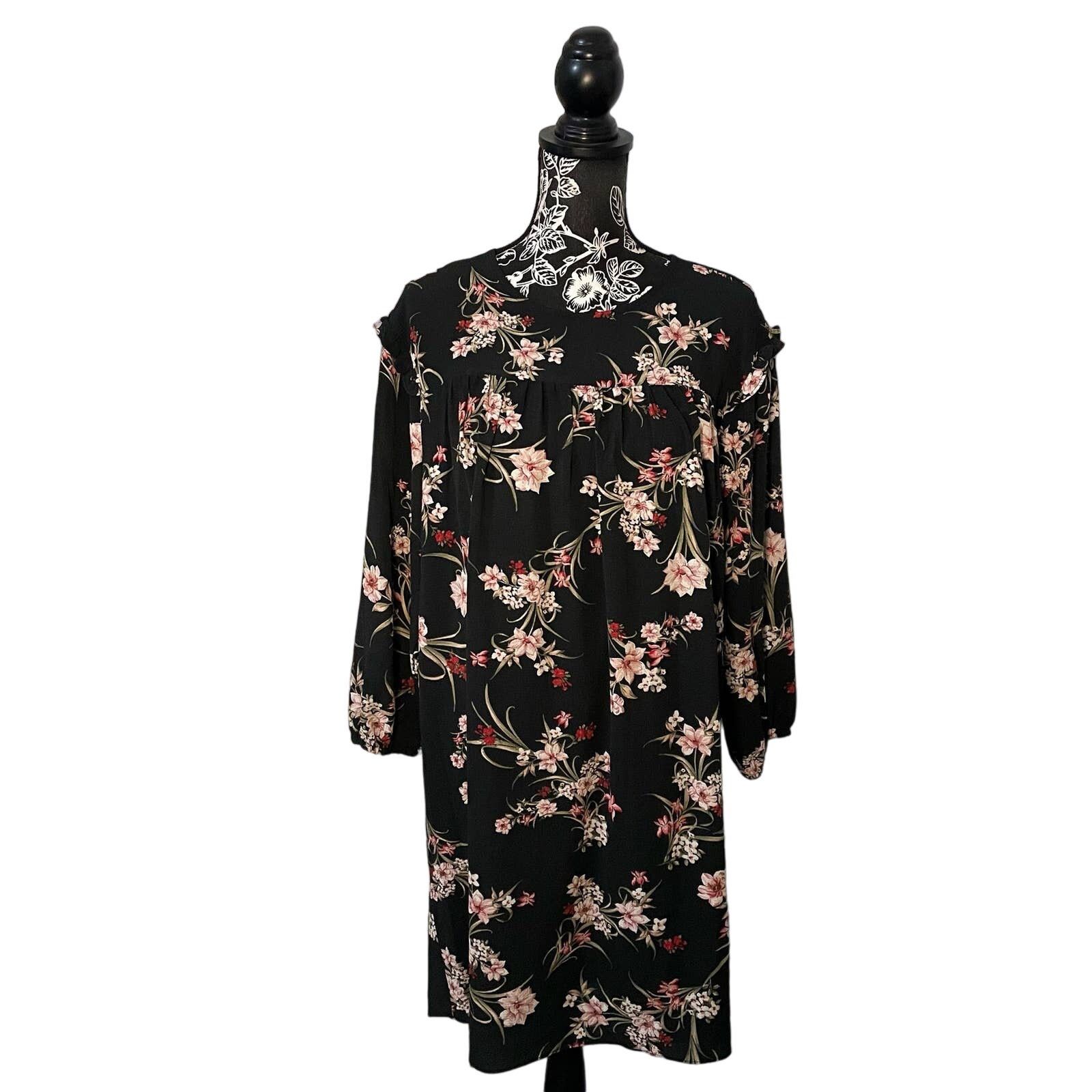 Other BCBGeneration Floral Smock Dress Lily Black Pink - Size 10 Size L / US 10 / IT 46 - 1 Thumbnail
