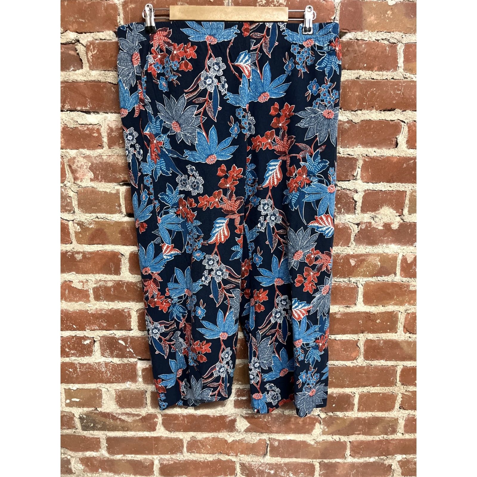 J. Jill VINTAGE J. Jill Love Linen Floral Pattern Blouse & Pull on Pants Sz Medium Blue Womens M Floral Pattern Blouse Pants Womens Blu e Love Pattern Size M / US 6-8 / IT 42-44 - 4 Thumbnail