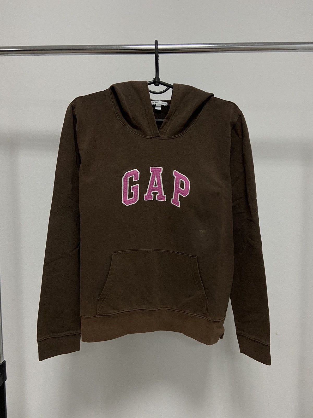 Gap Hoodie Vintage Big Logo Spell Out Brown pink letters