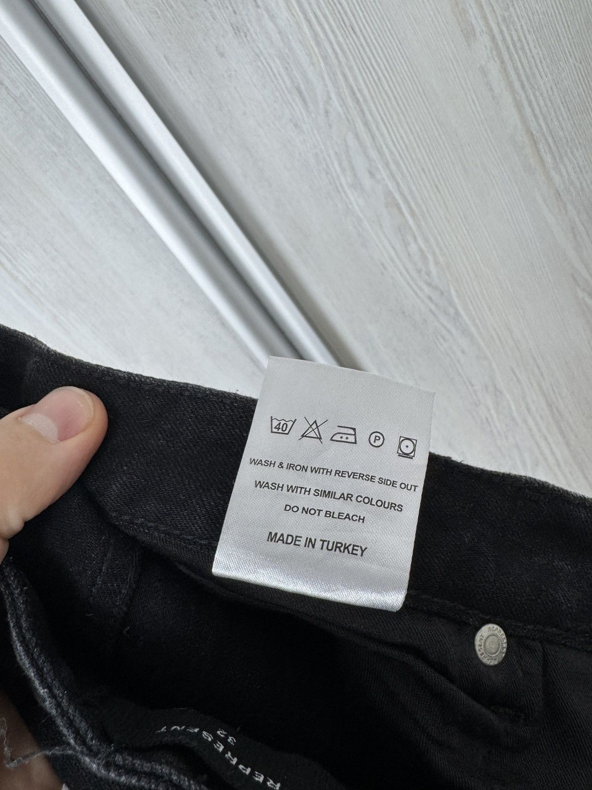 Japanese Brand Represent Basic selvedge denim vintage black jeans zippers Size US 32 / EU 48 - 21 Thumbnail