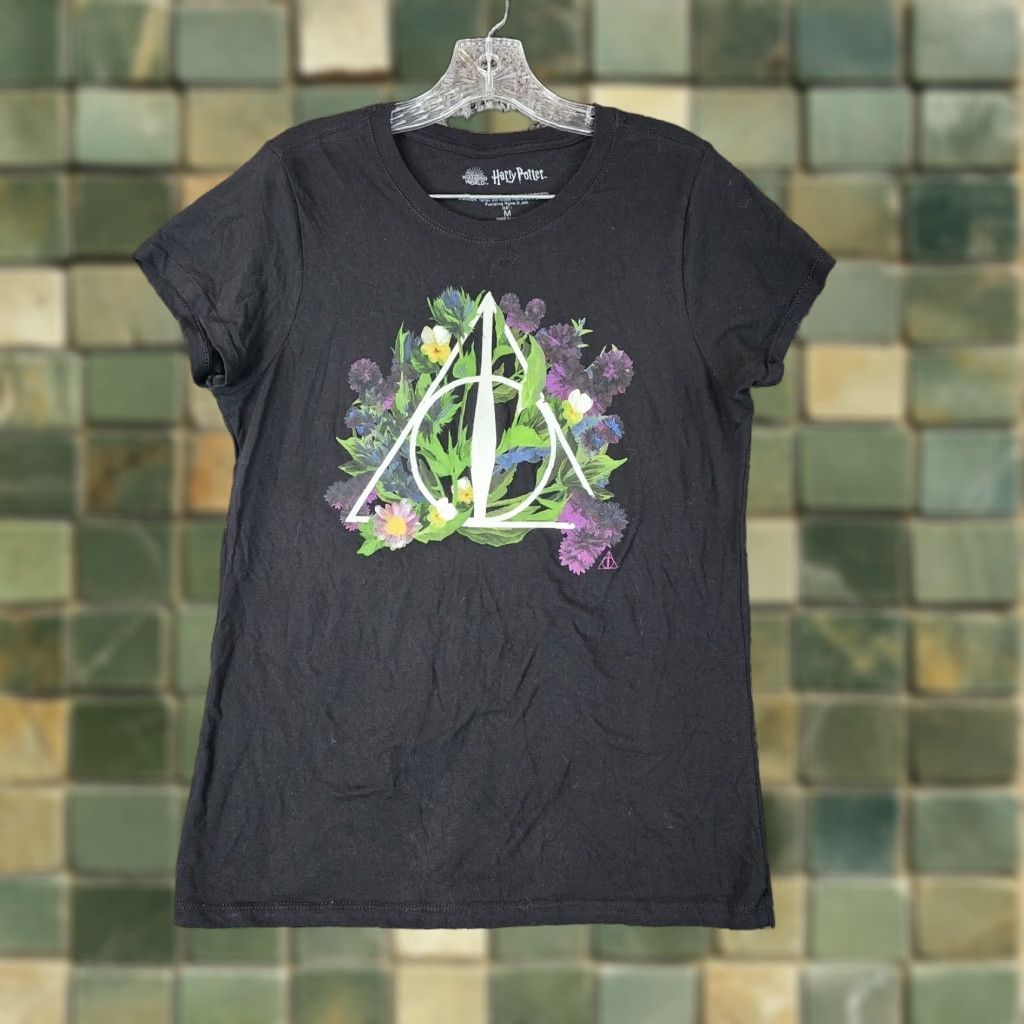 Vintage Harry Potter Tee Womens Black Floral Graphic Short Sleeve Tee Size M Size 32" / US 10 / IT 46 - 1 Thumbnail