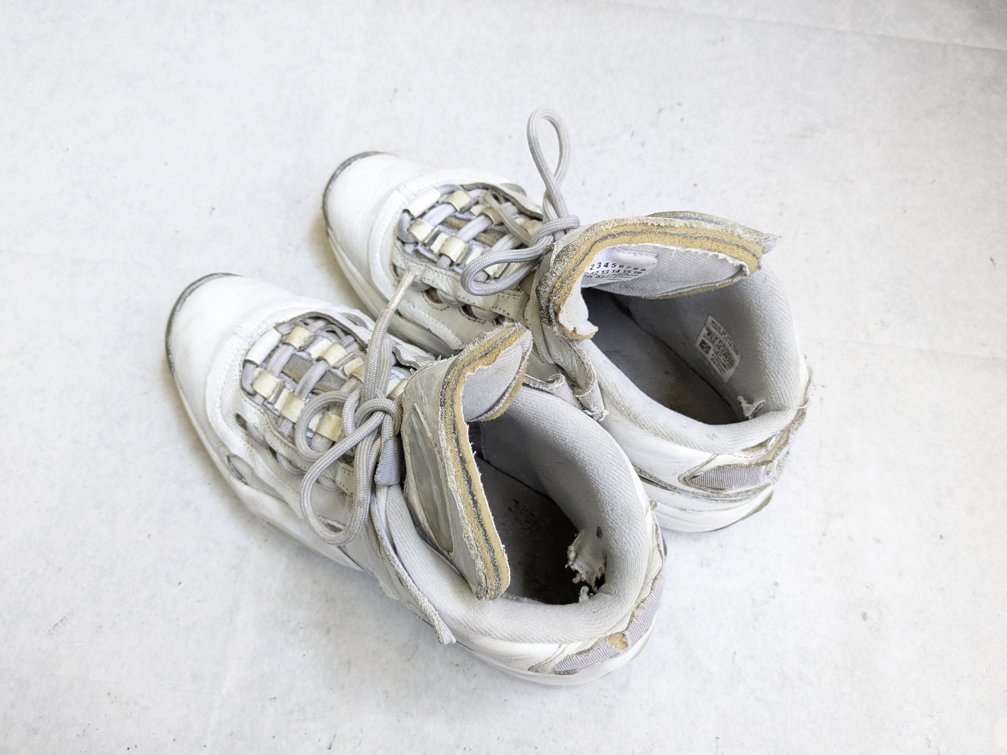 Maison Margiela Maison Margiela x Reebok Question Sneakers White 8 Size US 8 / EU 41 - 13 Thumbnail