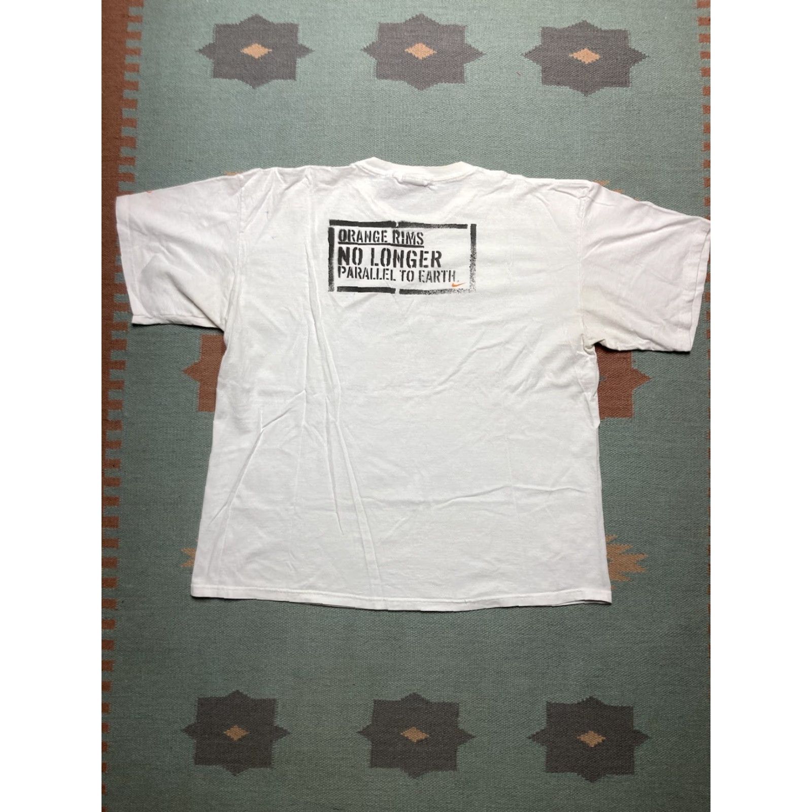 Nike VINTAGE Nike T-Shirt Orange 90s Y2K Basketball Rims No Longer Parallel to Earth XL Mens Size US XL / EU 56 / 4 - 6 Thumbnail