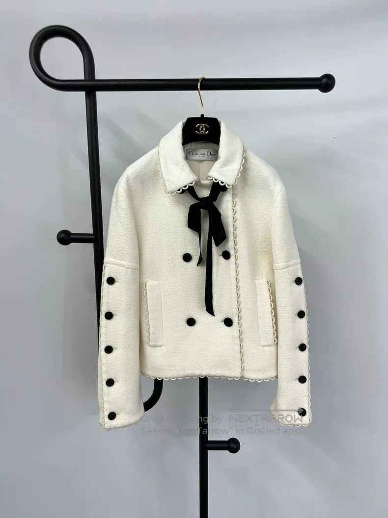 Dior Dior White bow double-breasted jacket Size S / US 4 / IT 40 - 1 Thumbnail