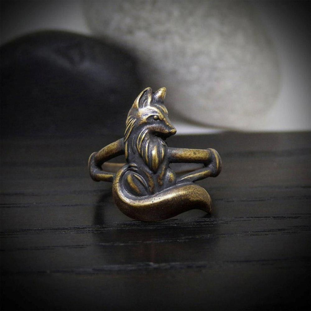 Designer 925 Silver Filled Old Fox Antique Gold Tone Ring - Size 6 Size ONE SIZE - 1 Thumbnail