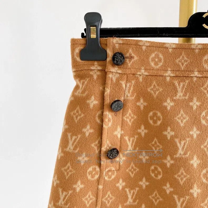 Louis Vuitton Louis Vuitton Brown Full Logo Wool Half Skirt Size 37" - 3 Thumbnail