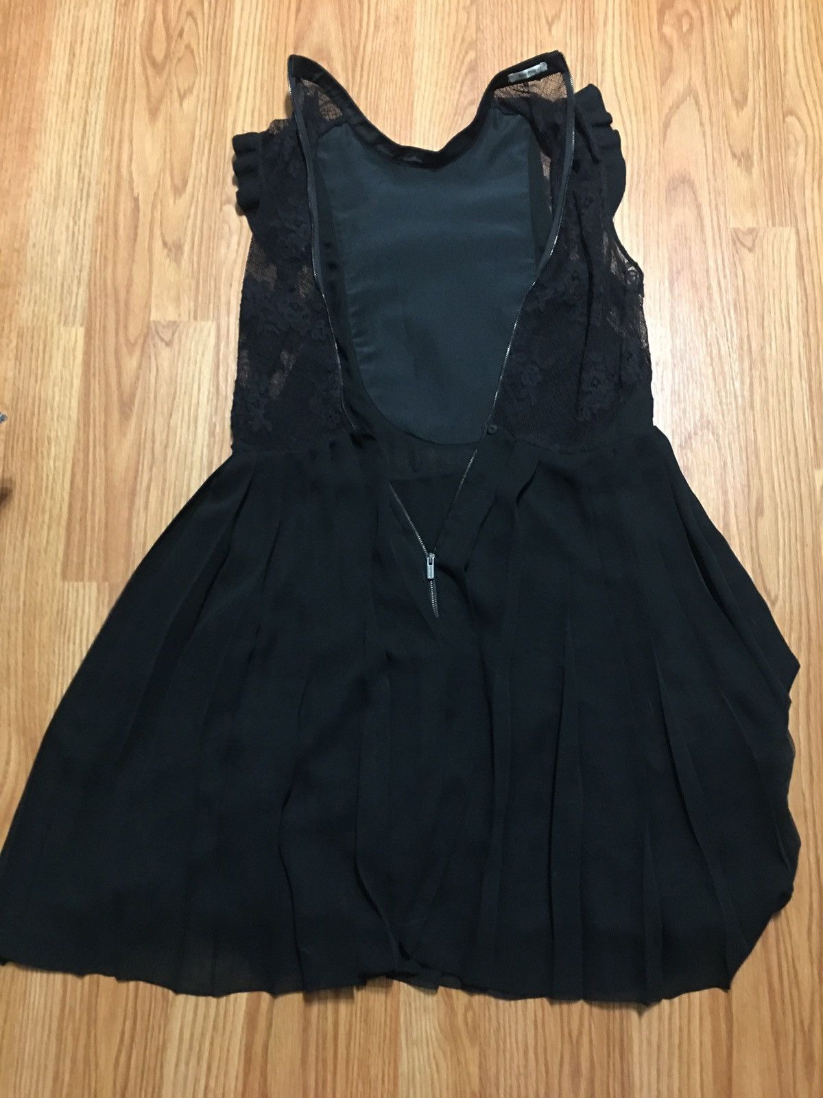 Miu Miu MIU MIU 2014 Black Lace Panelled Pleated Mini Dress IT 42 Size M / US 6-8 / IT 42-44 - 6 Thumbnail