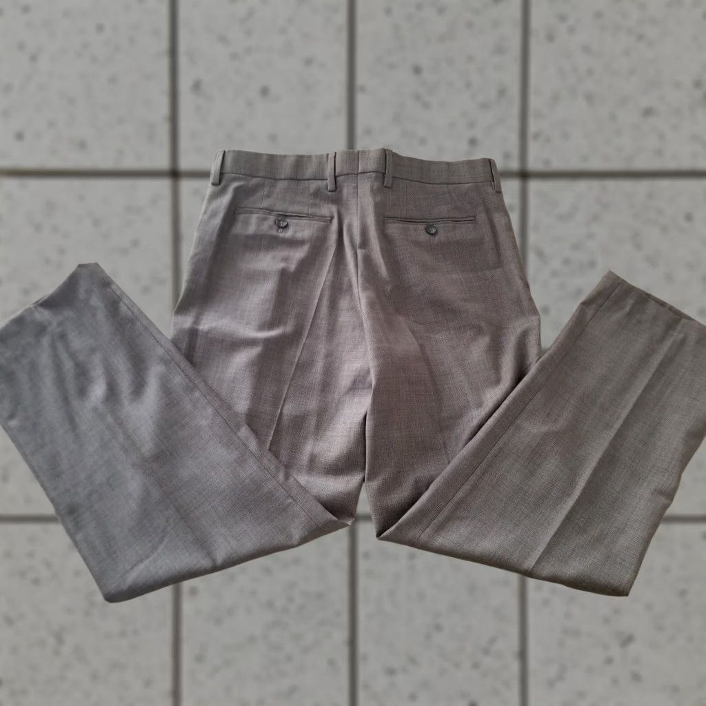 Banana Republic Banana Republic Dress Pants 33x32 Grey Gray Slack Chino Trouser Khaki 34x29 Size US 33 - 1 Thumbnail