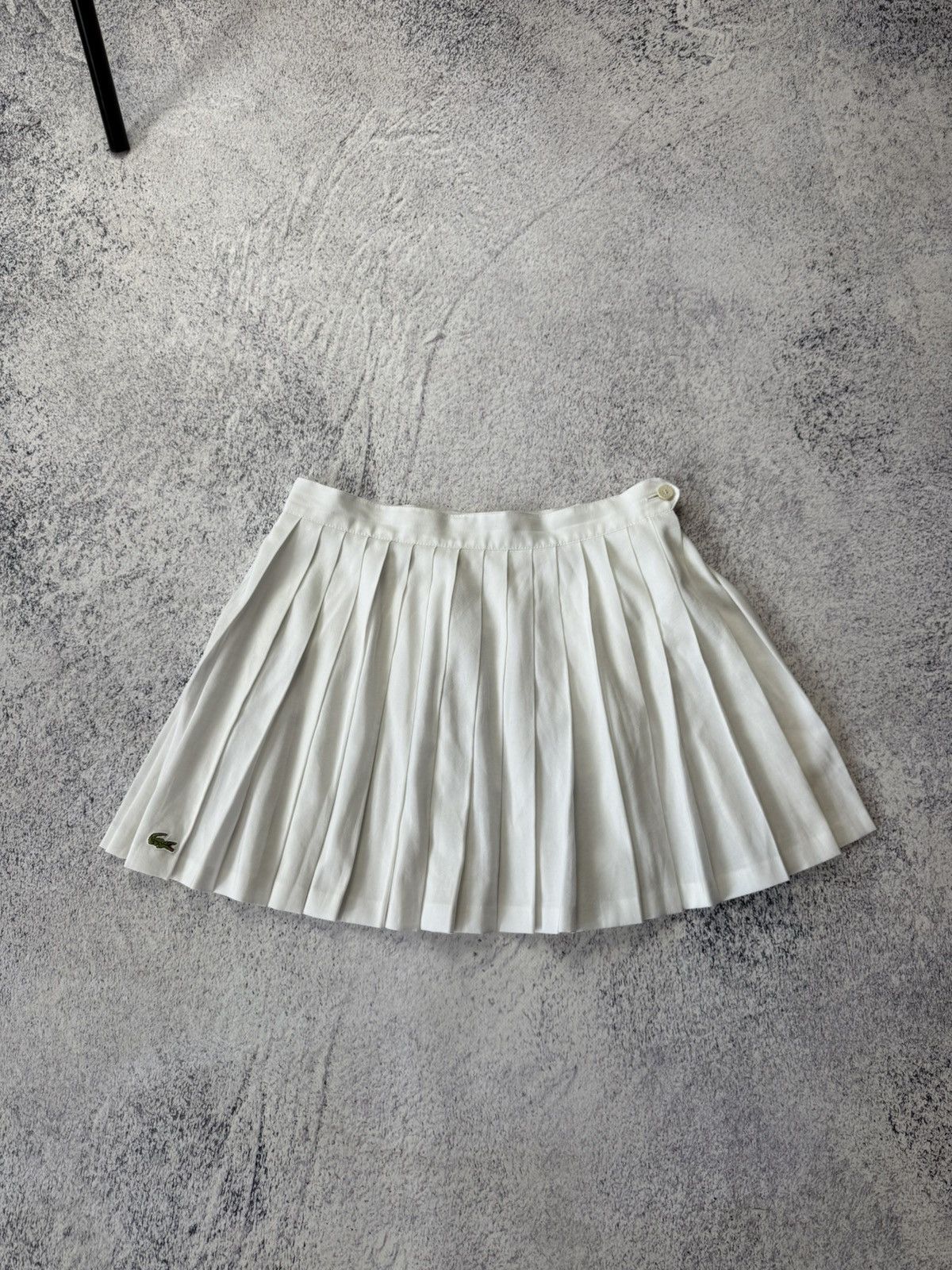 Lacoste Vintage 90’s Lacoste Tennis Skirt Old Money Size 27" / US 4 / IT 40 - 1 Thumbnail