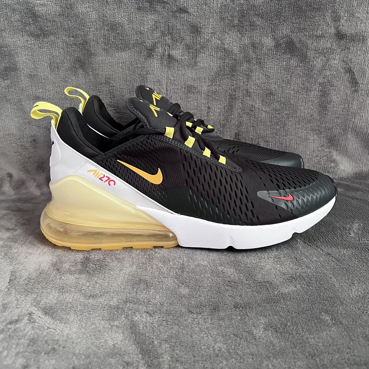 Nike Air Max 270 Go The Extra Smile